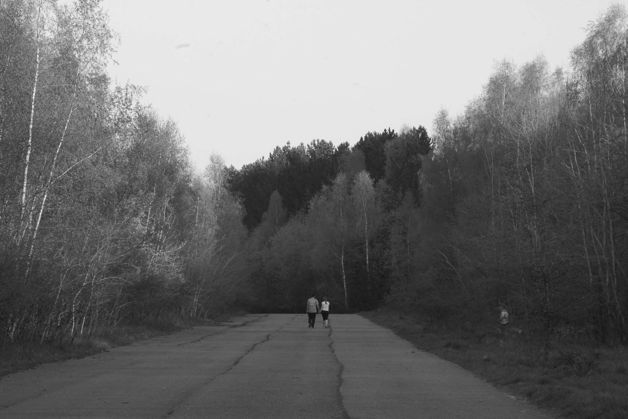 Canon EOS-1D Mark II sample photo. B&w photography