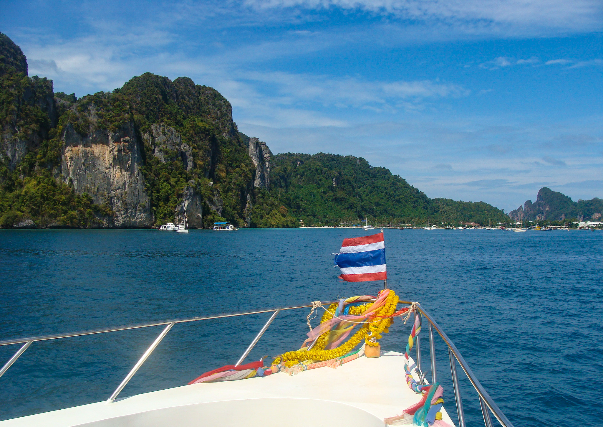 Sony DSC-H3 sample photo. Phi phi islands photography