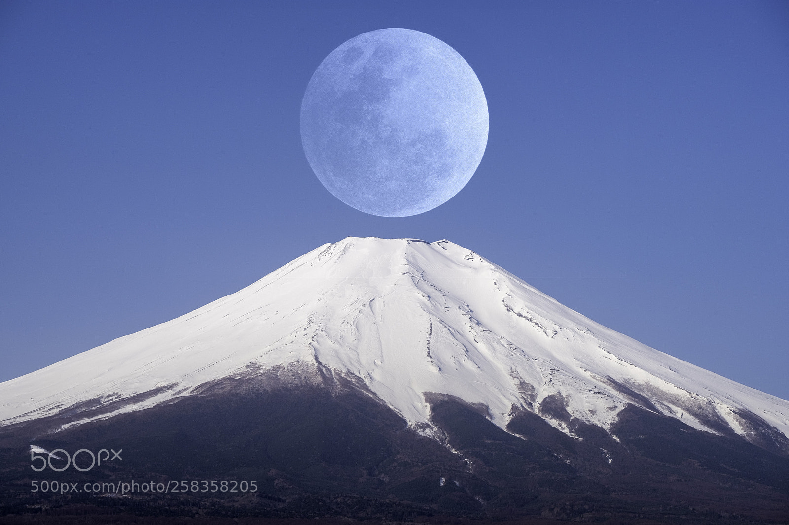 Fujifilm X-T2 sample photo. Super moon super mountain photography