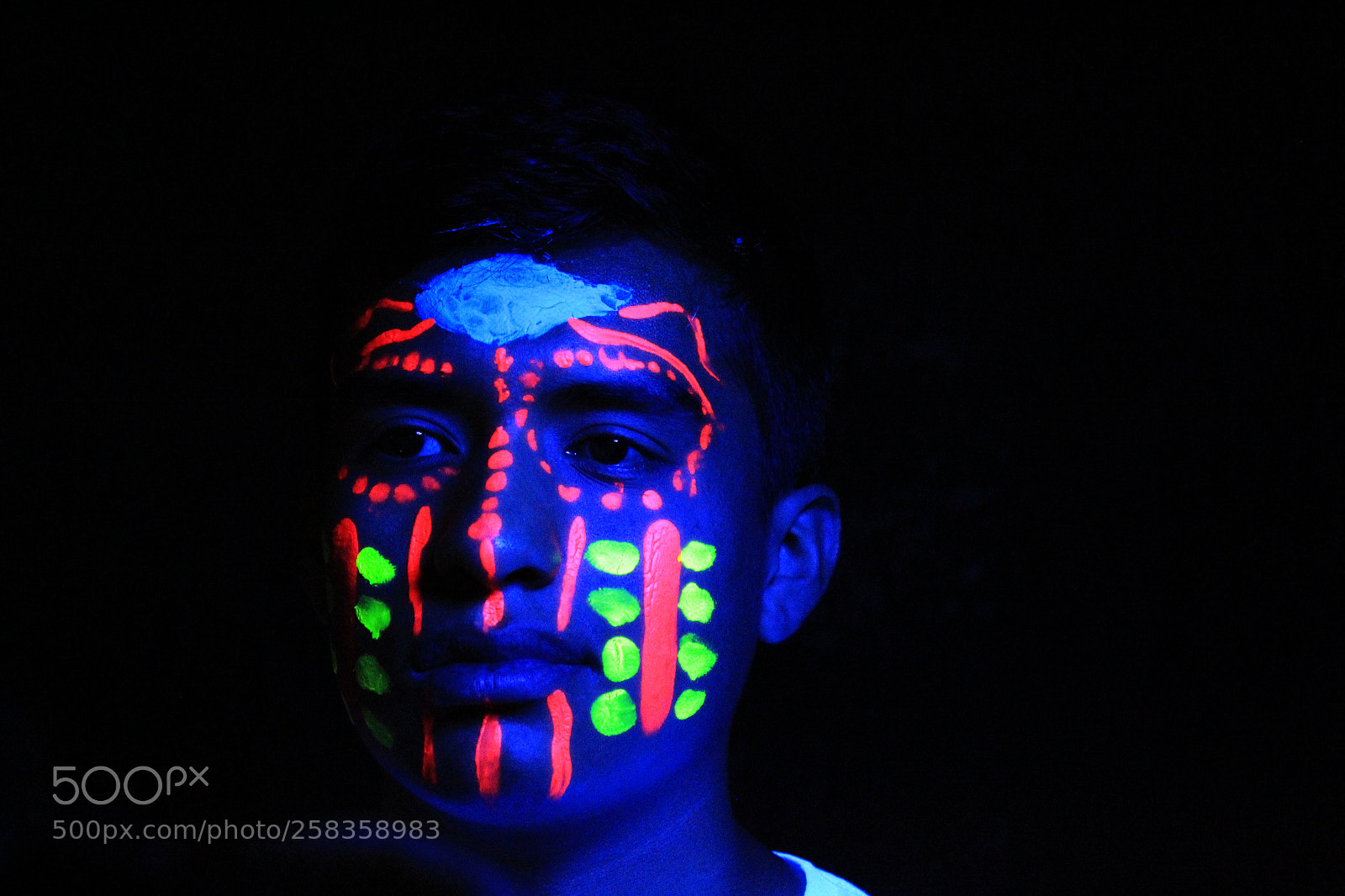Canon EOS 1300D (EOS Rebel T6 / EOS Kiss X80) sample photo. Neon esteban photography