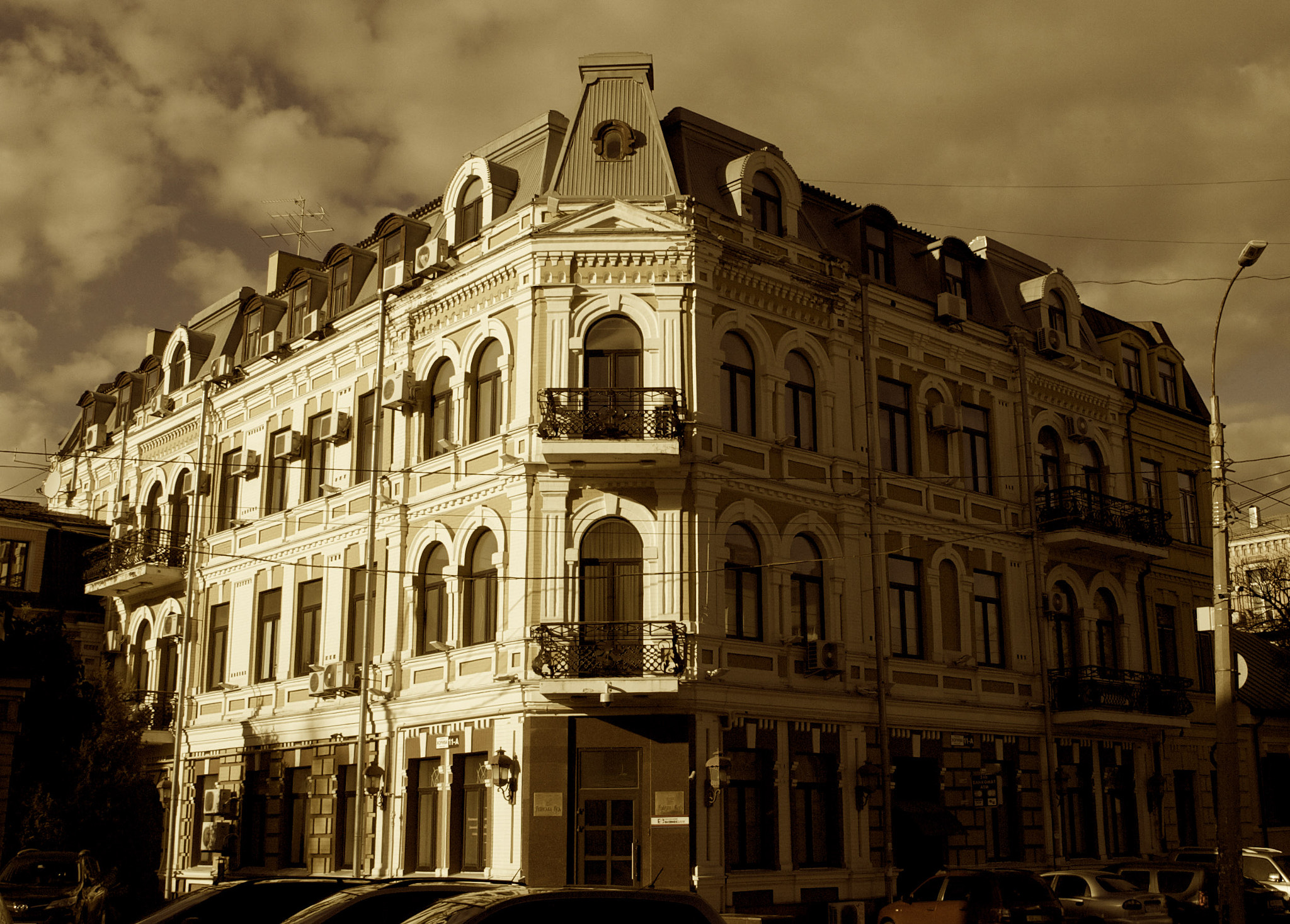 Canon EOS-1D Mark II sample photo. Kyiv, podol photography