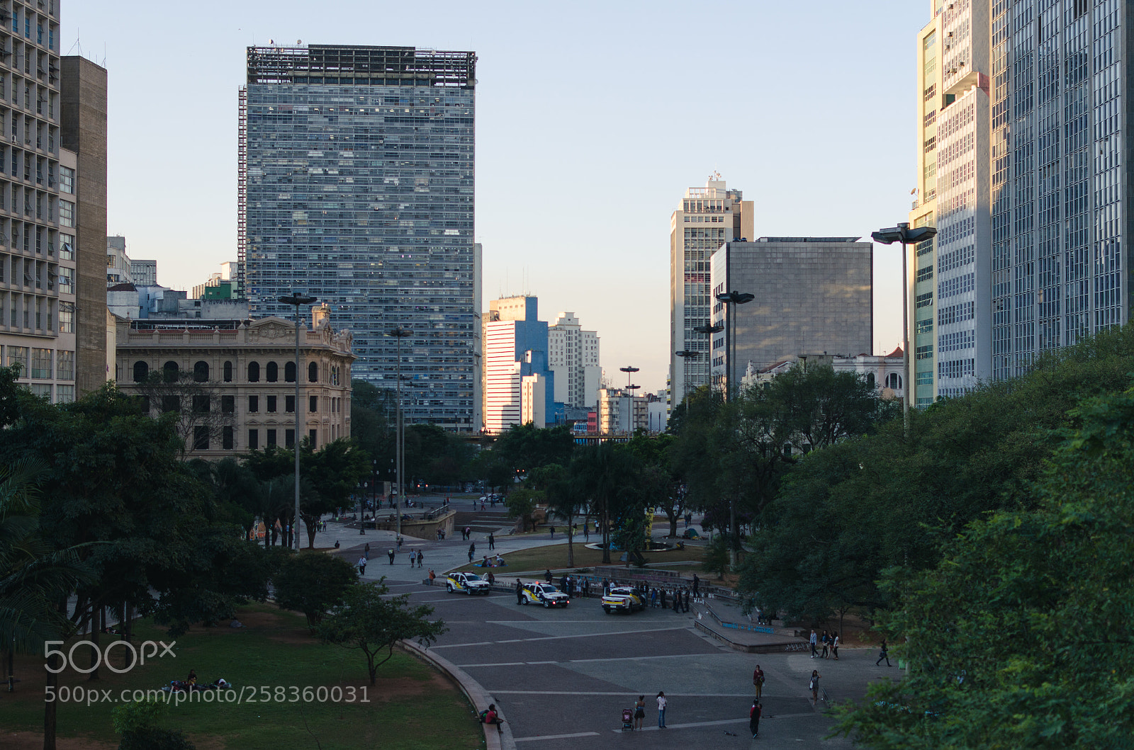 Nikon D5100 sample photo. Centro photography