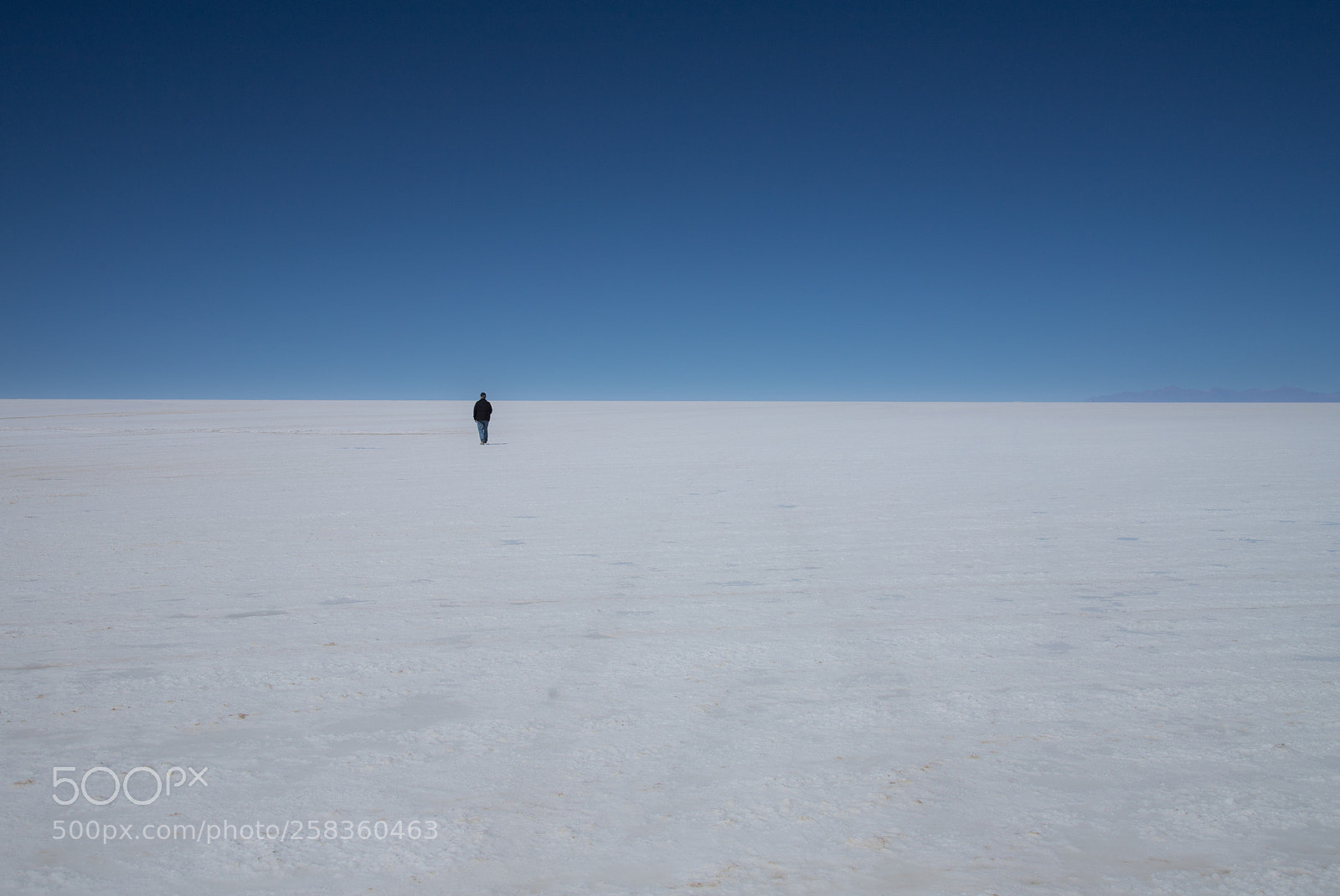 Canon EOS 6D Mark II sample photo. Walking to infinity photography
