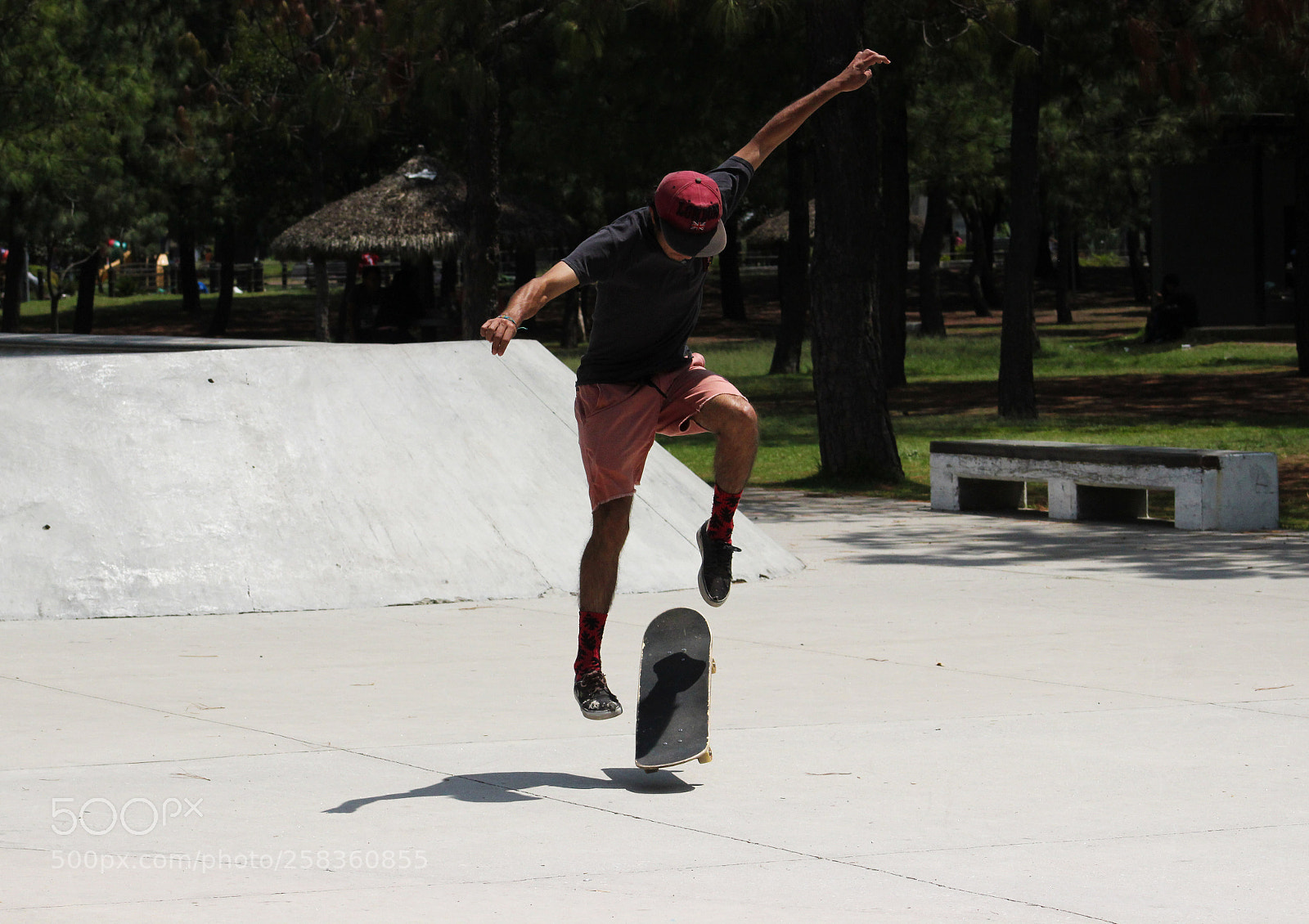 Canon EOS 600D (Rebel EOS T3i / EOS Kiss X5) sample photo. Sk8er boi photography