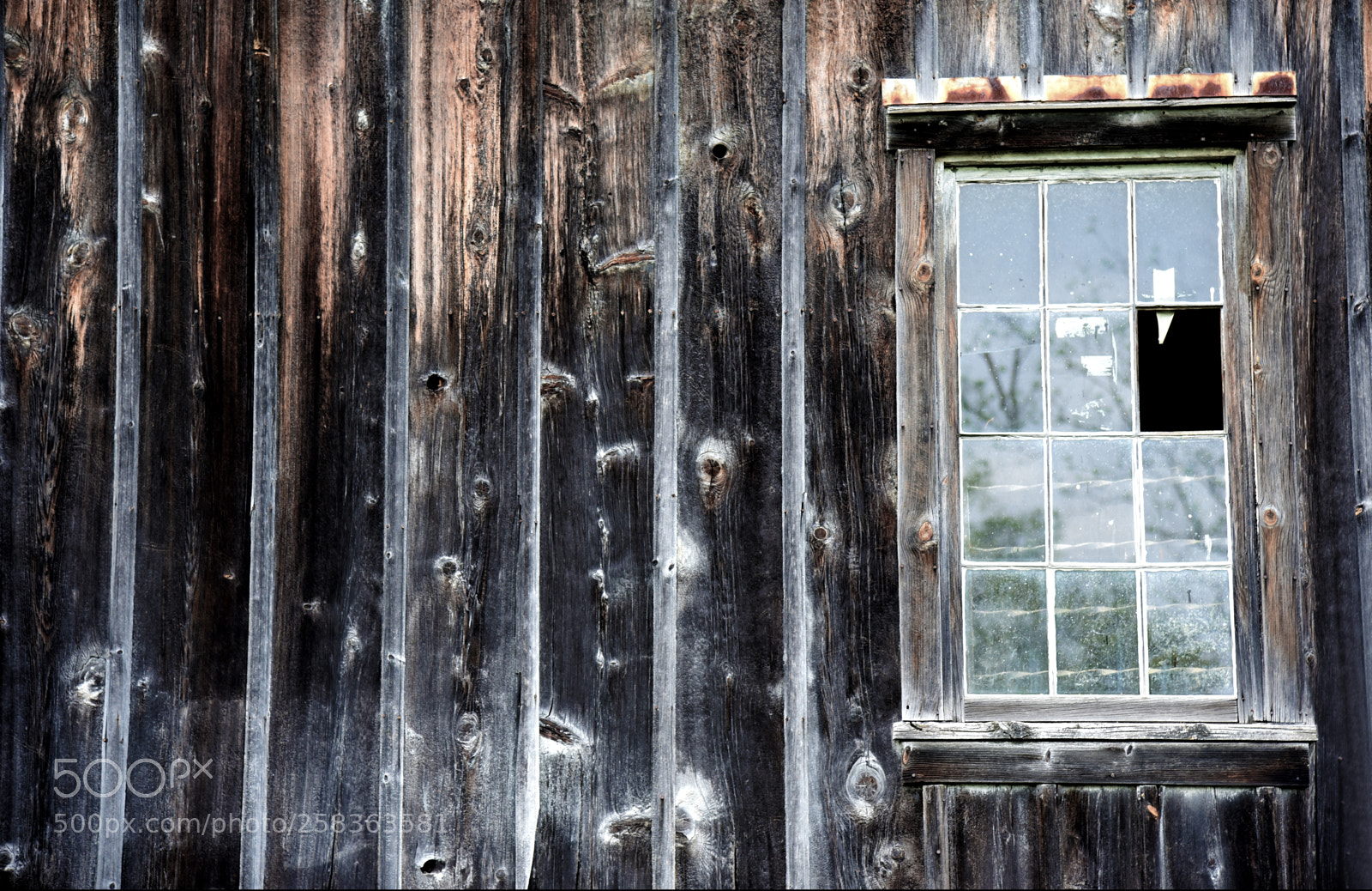 Nikon D750 sample photo. A window in time photography