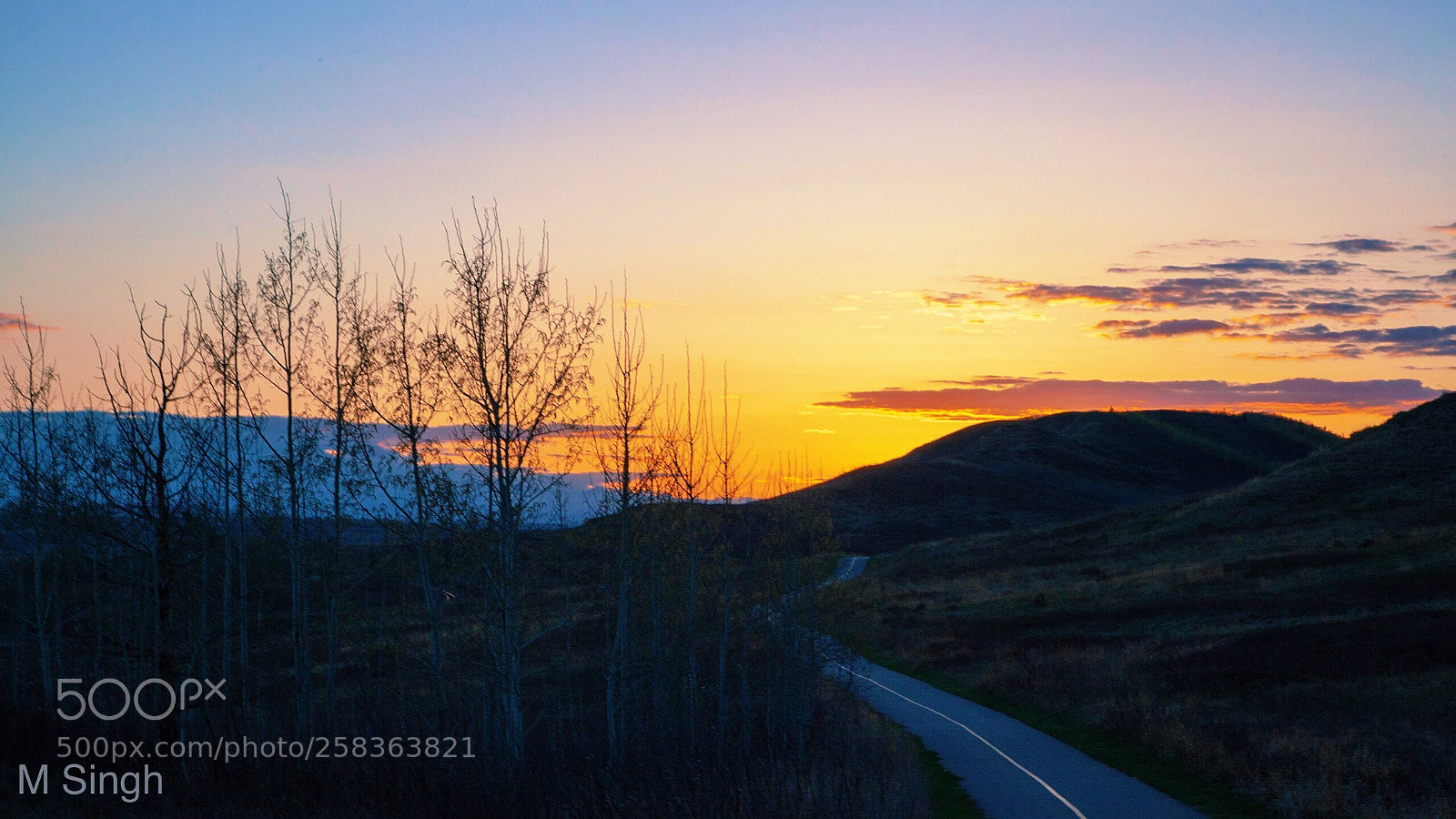 Canon EOS 5D Mark II sample photo. Relaxed hike photography