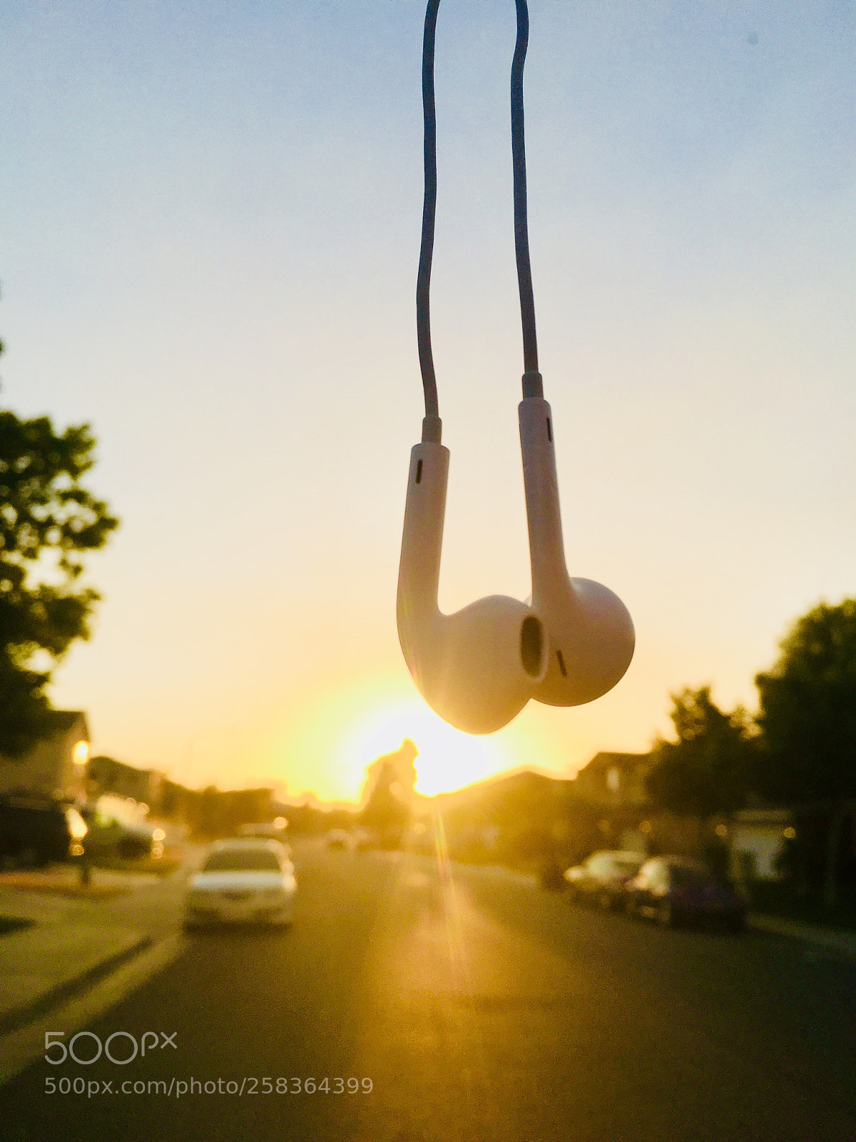 Apple iPhone 6s Plus sample photo. Music in the sunset  photography