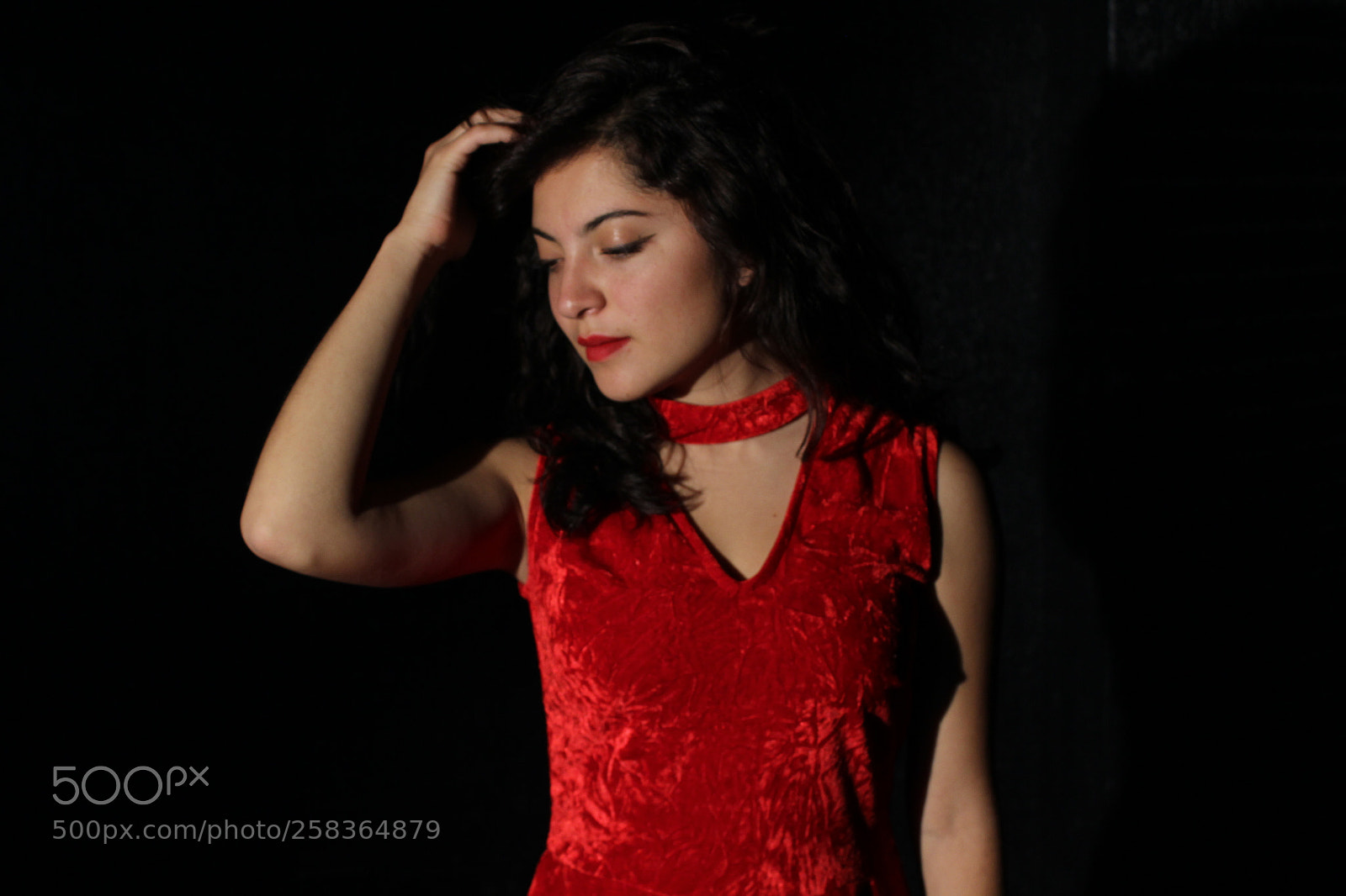 Canon EOS 600D (Rebel EOS T3i / EOS Kiss X5) sample photo. Lady in red ii photography