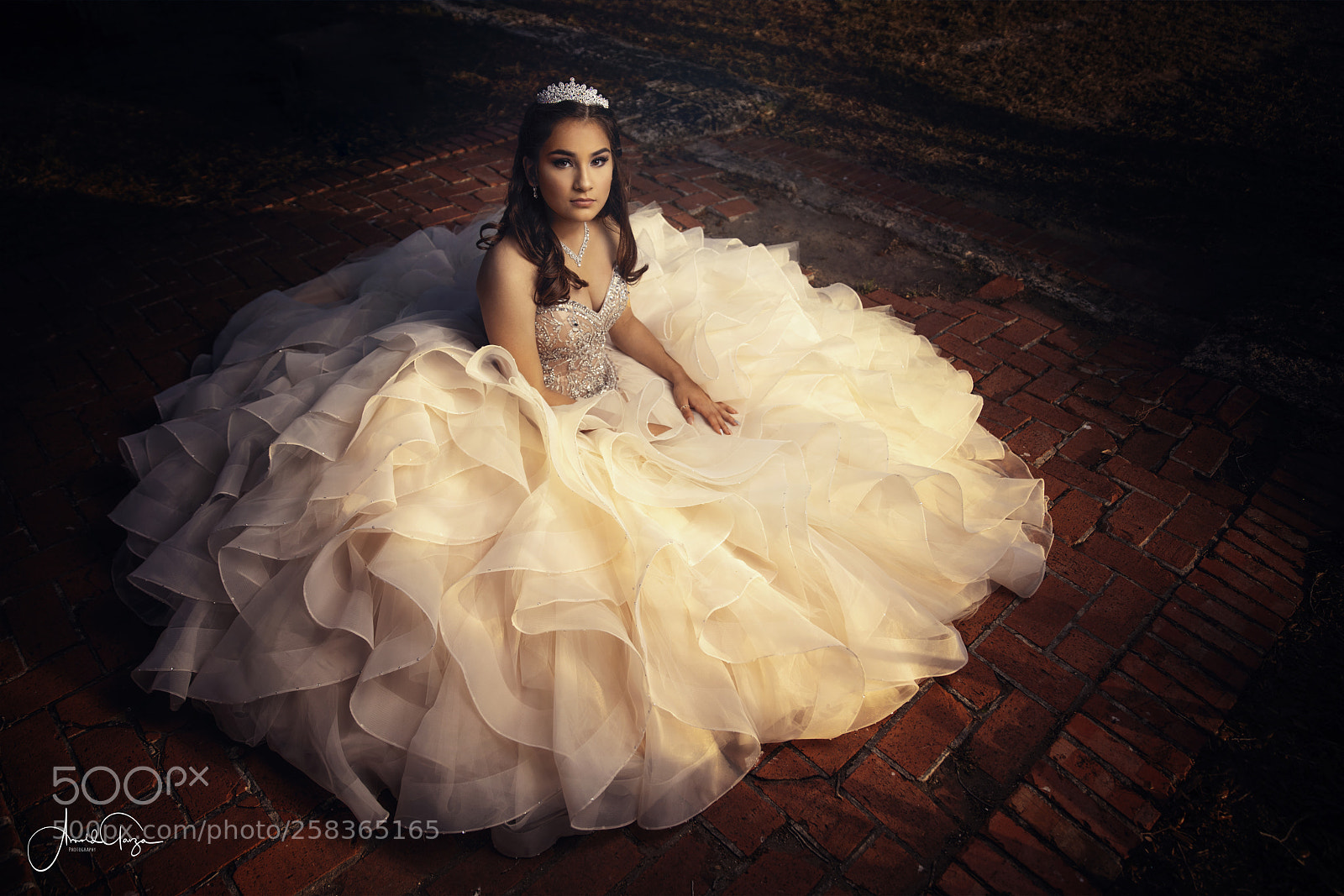 Sony a7R III sample photo. Quinceanera queen photography