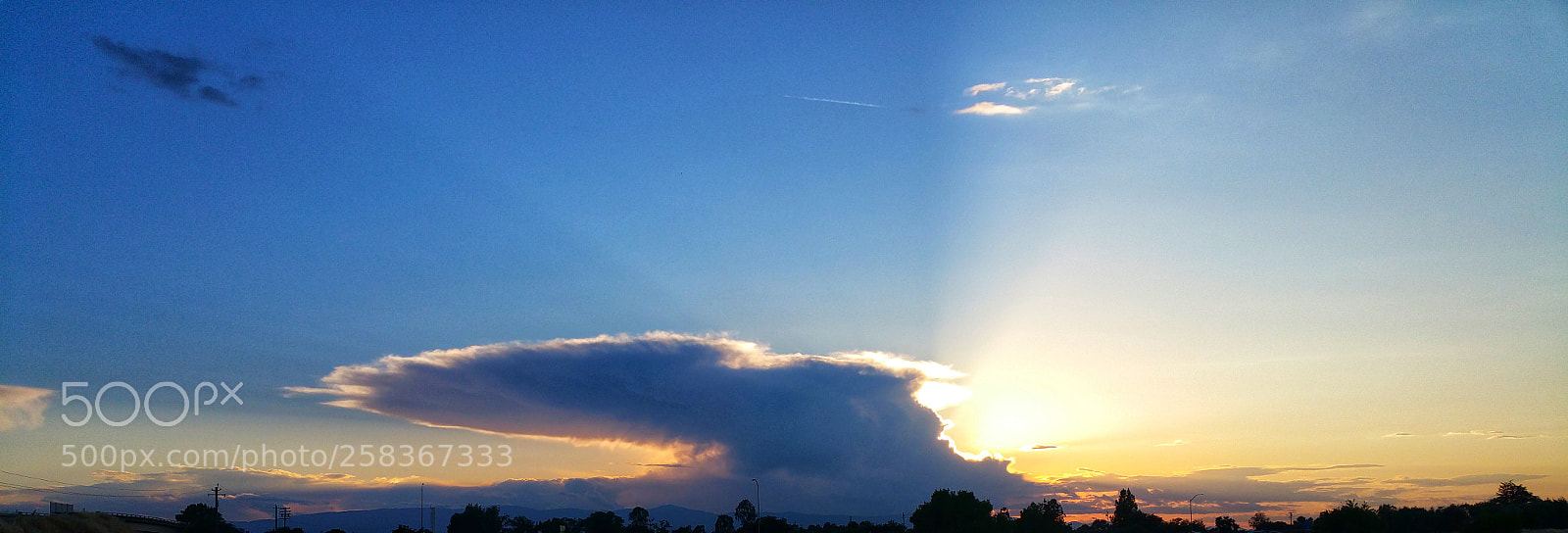 Samsung Galaxy Note4 sample photo. Clouds formation over the photography
