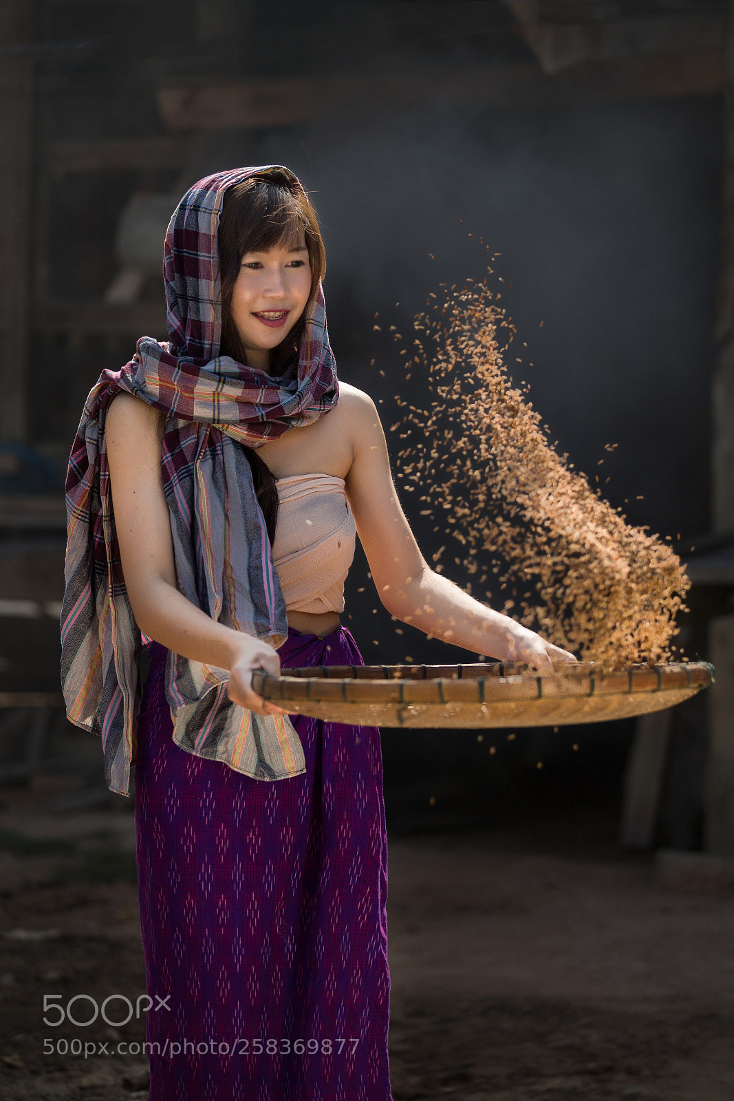 Canon EOS 6D sample photo. Asian traditional threshing wheat photography