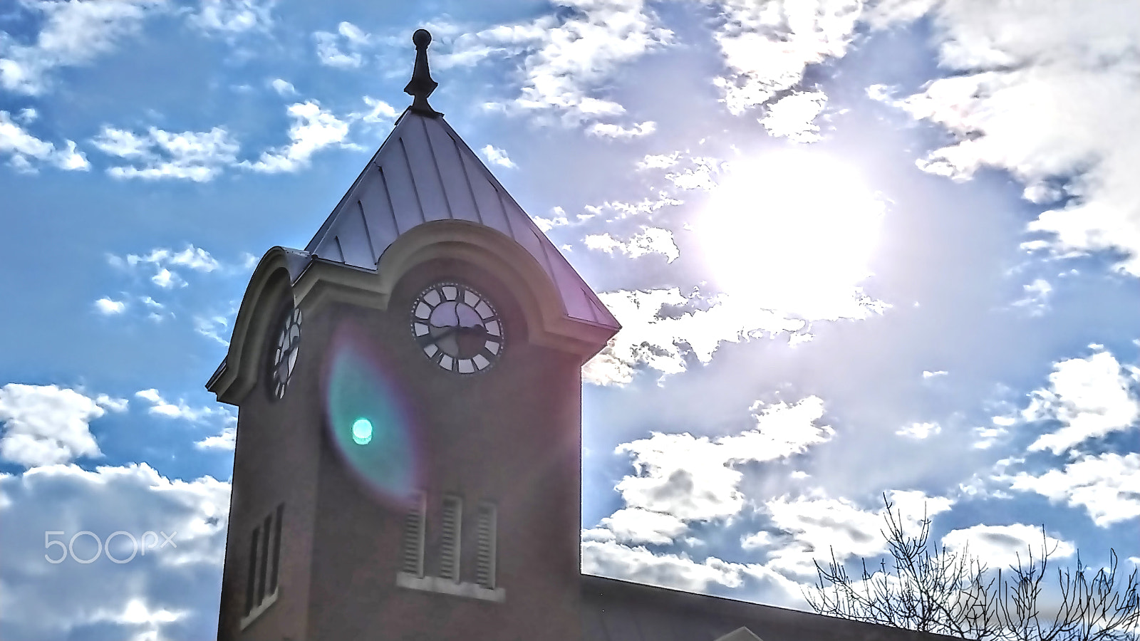 LG V30 sample photo. Morden manitoba clocktower midday photography