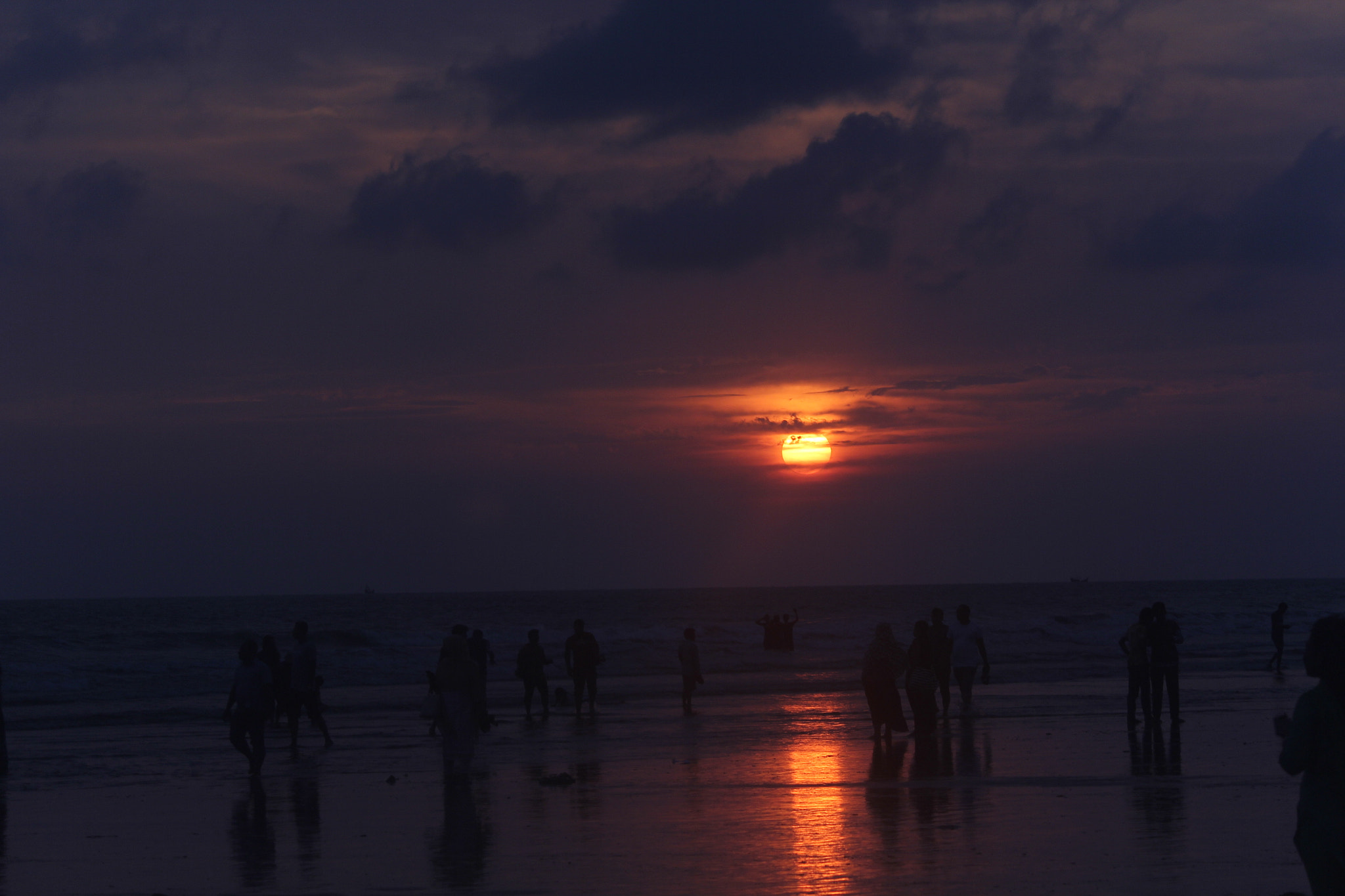 Canon EF-S 55-250mm F4-5.6 IS II sample photo. Sunset photography