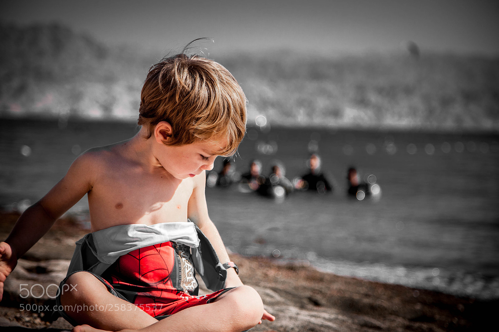 Canon EOS 5D sample photo. "black" red sea photography