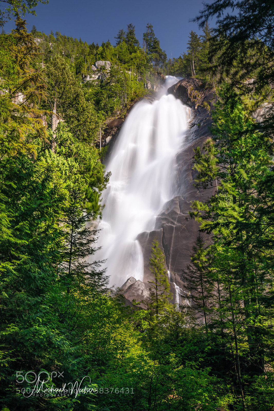 Canon EOS 5D Mark IV sample photo. Shannon falls at squamish photography