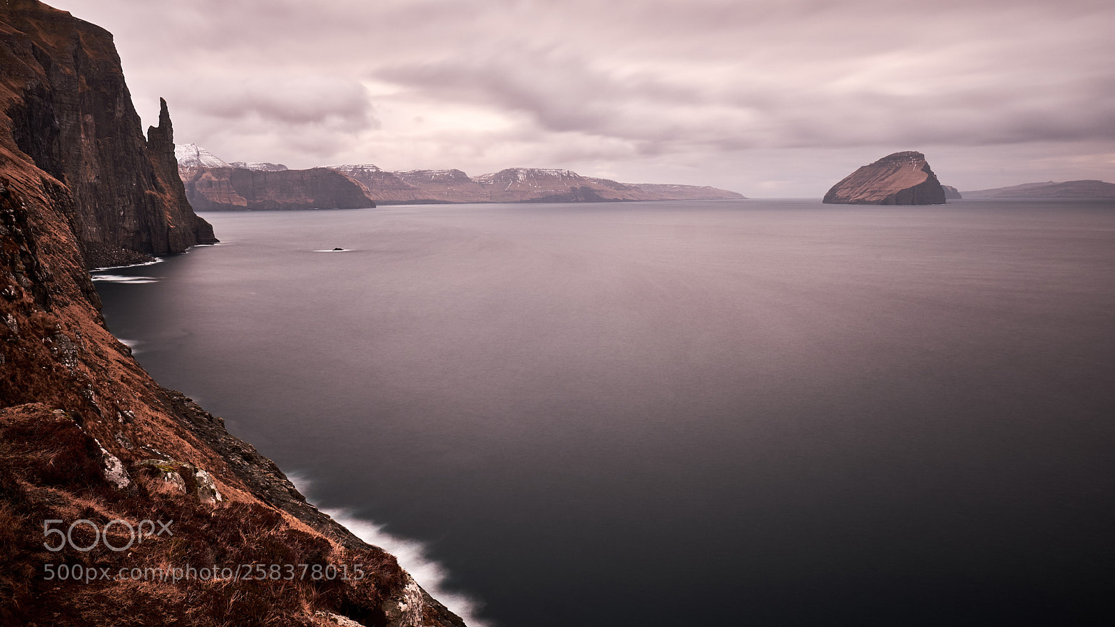 Fujifilm X-T2 sample photo. Faroe trolkonufingur and hestur photography