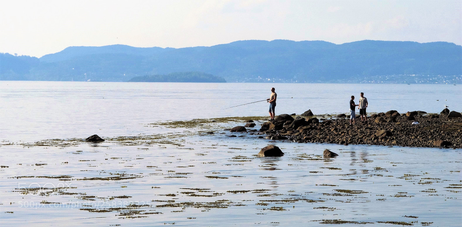 Canon PowerShot G12 sample photo. Fishing and enjoying the photography