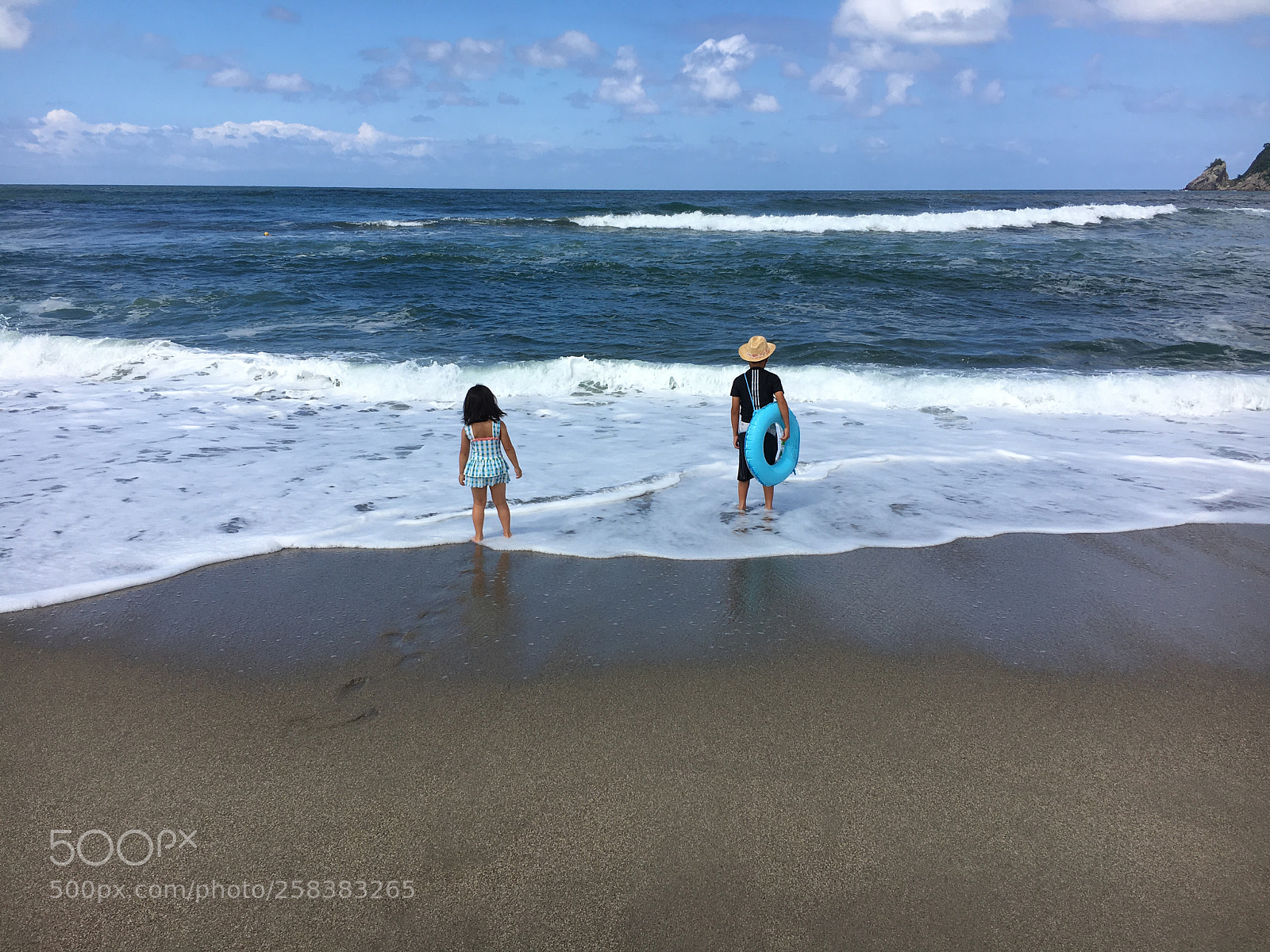Apple iPhone 6s sample photo. Sea shore photography