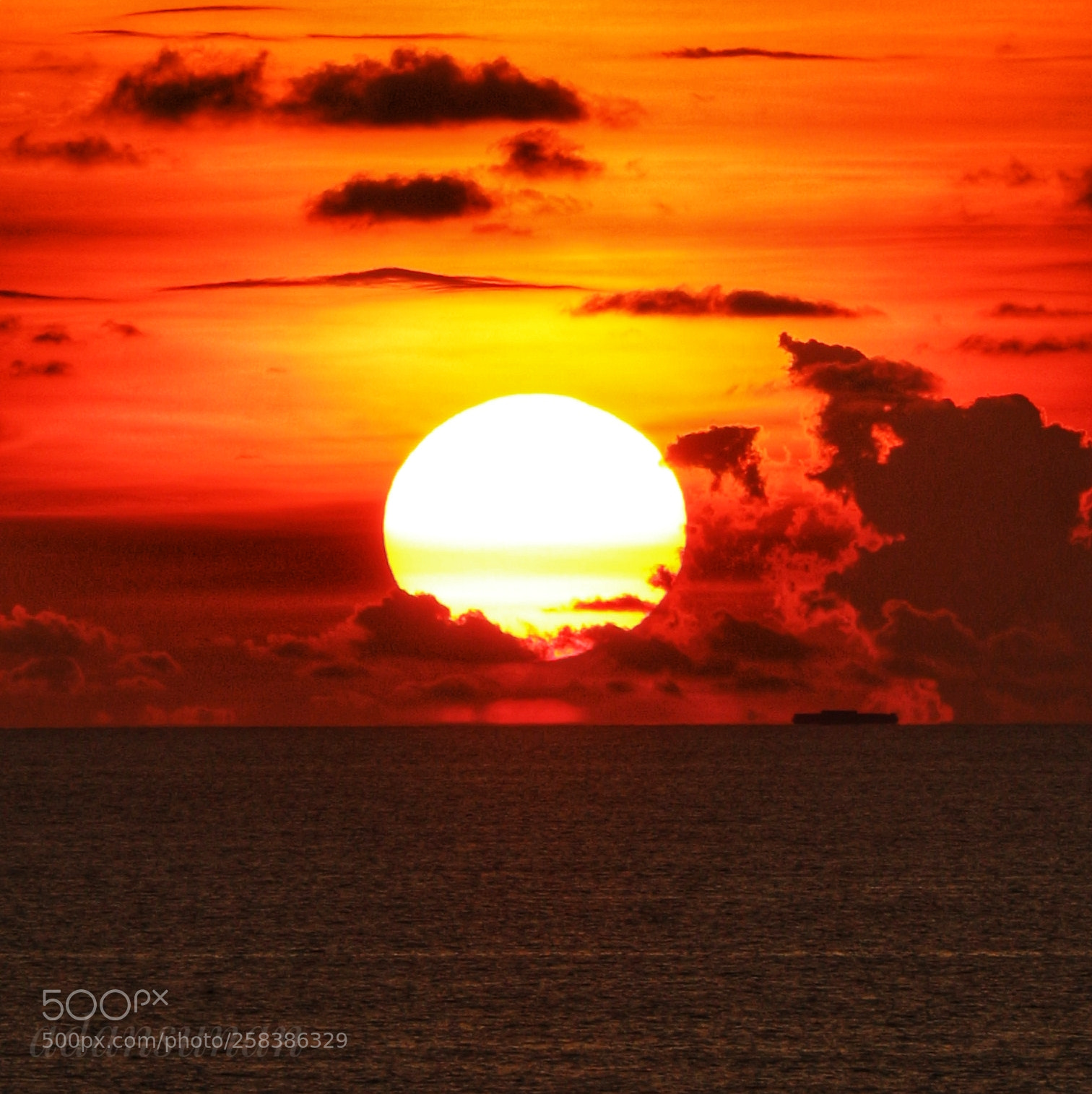 Canon EOS M10 sample photo. Buleud caang photography