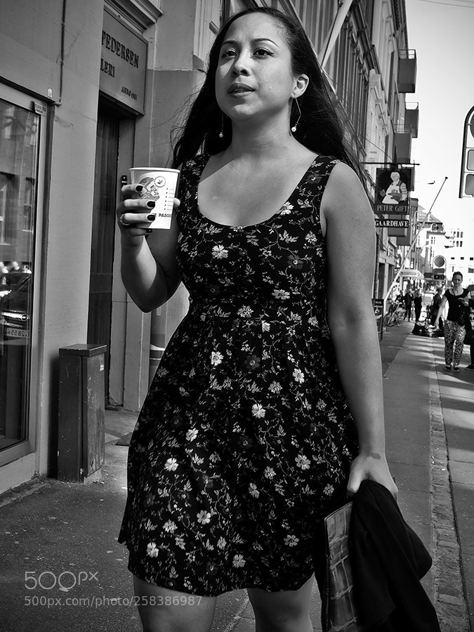 Fujifilm X-Pro2 sample photo. A cup to go photography