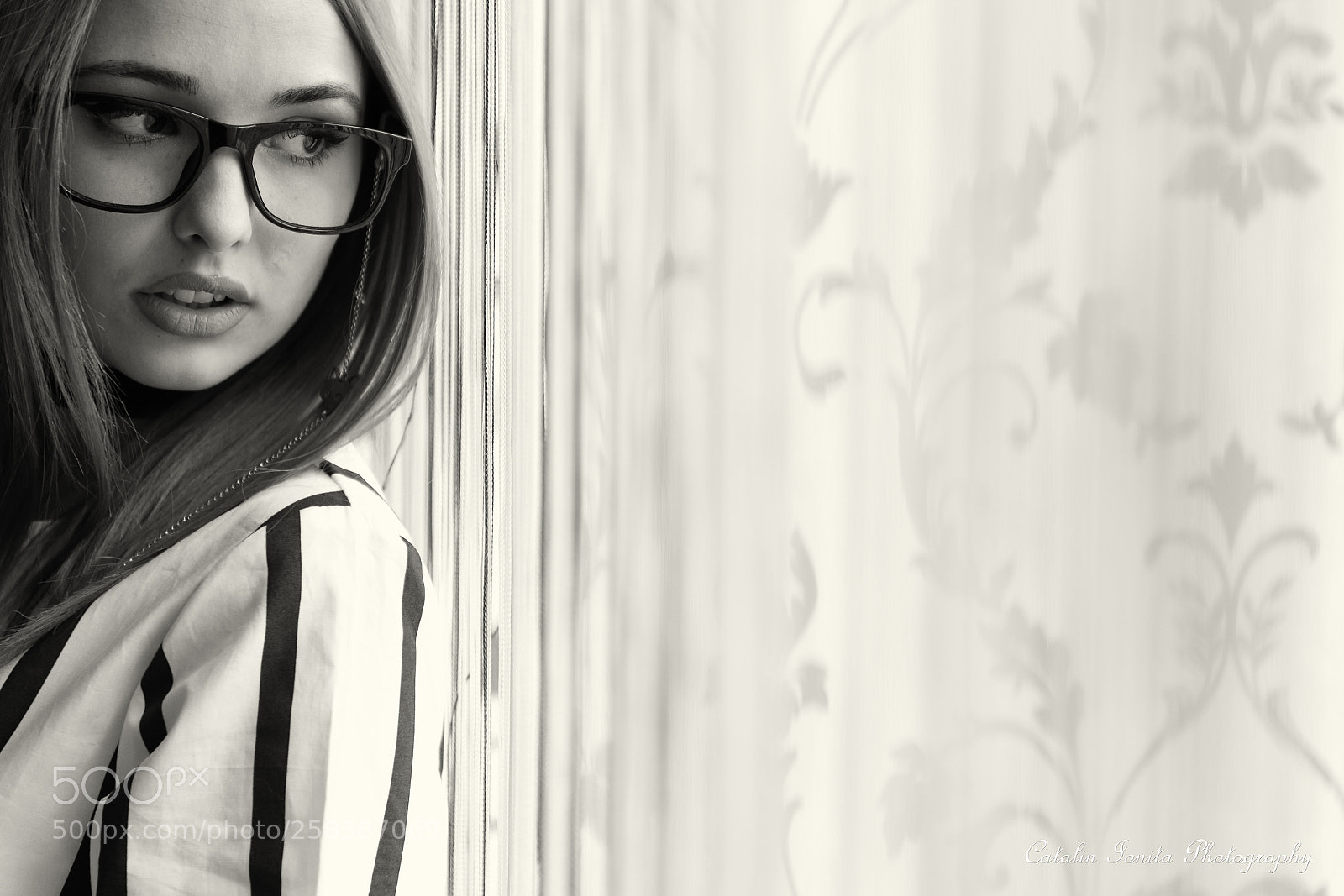Nikon D750 sample photo. Negative space photography