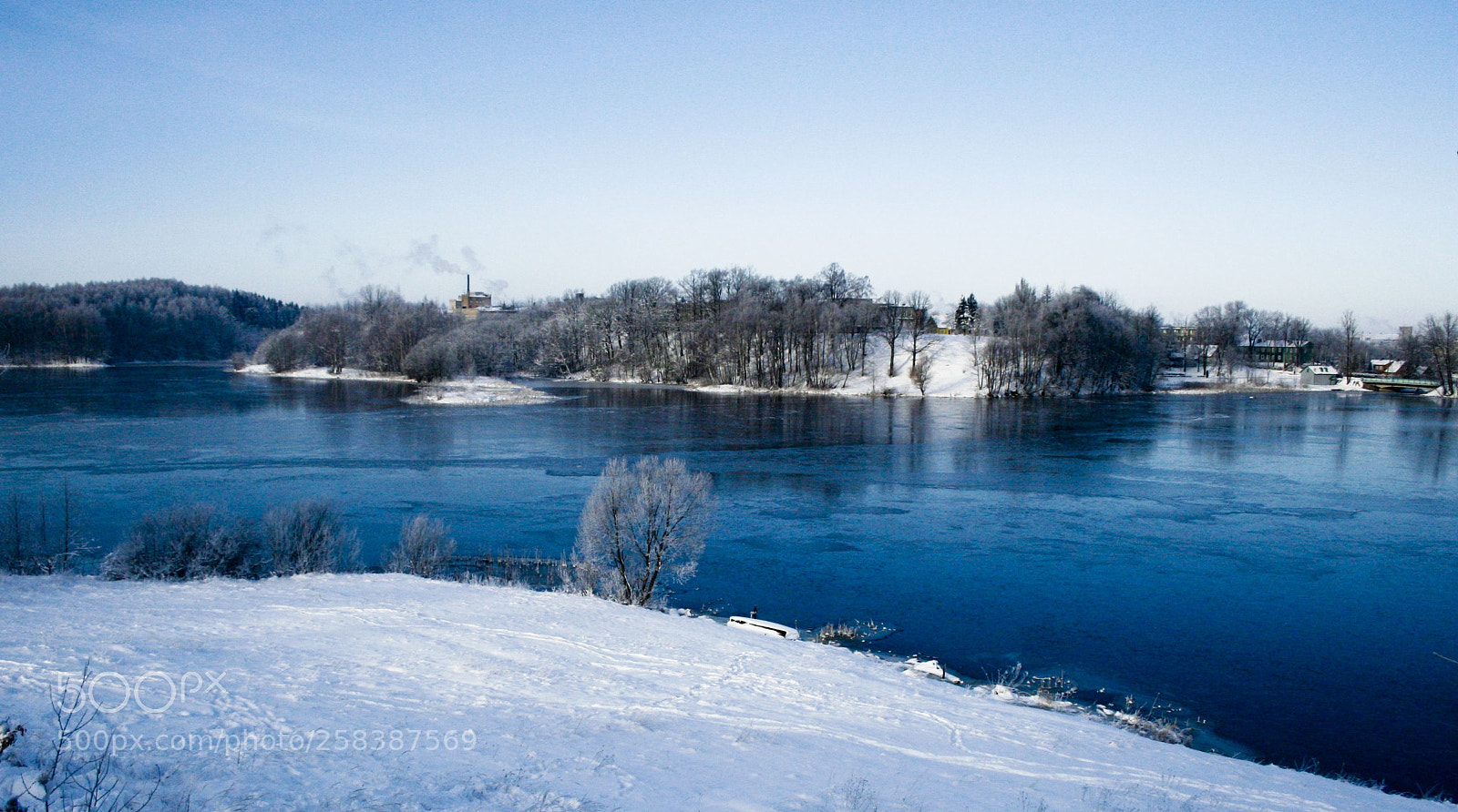 Canon EOS 30D sample photo. Winter lake photography