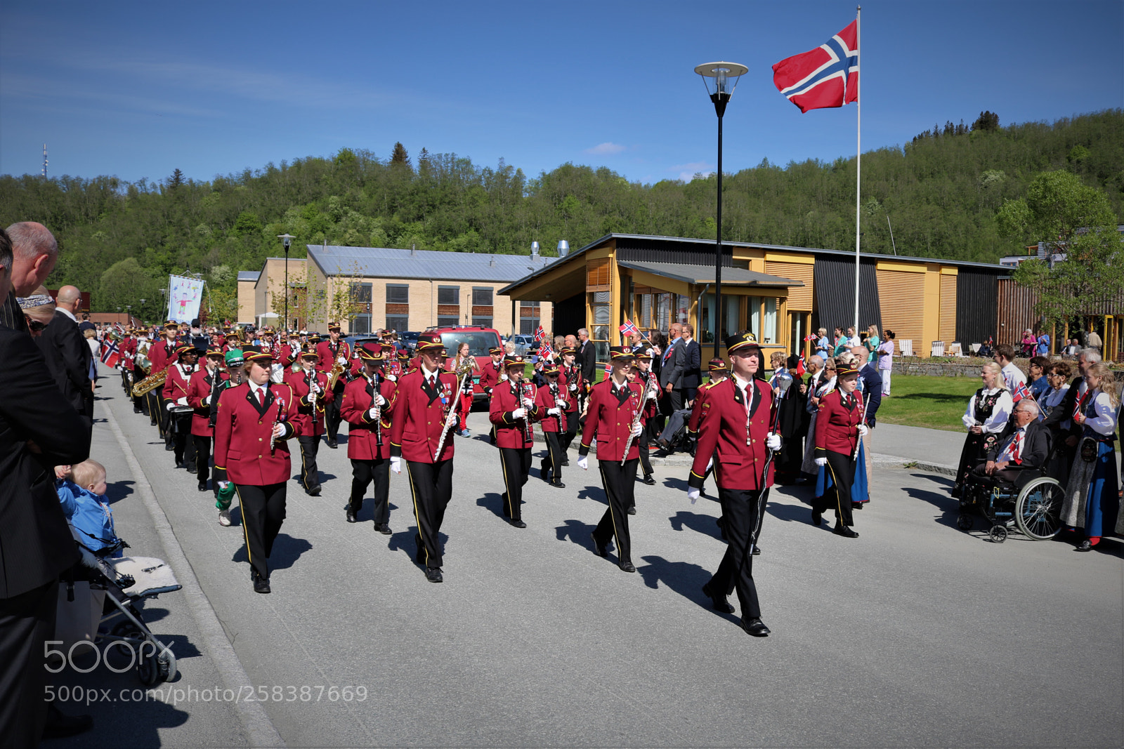 Canon EOS 750D (EOS Rebel T6i / EOS Kiss X8i) sample photo. Melhus skolekorps 17 mai 2018 photography