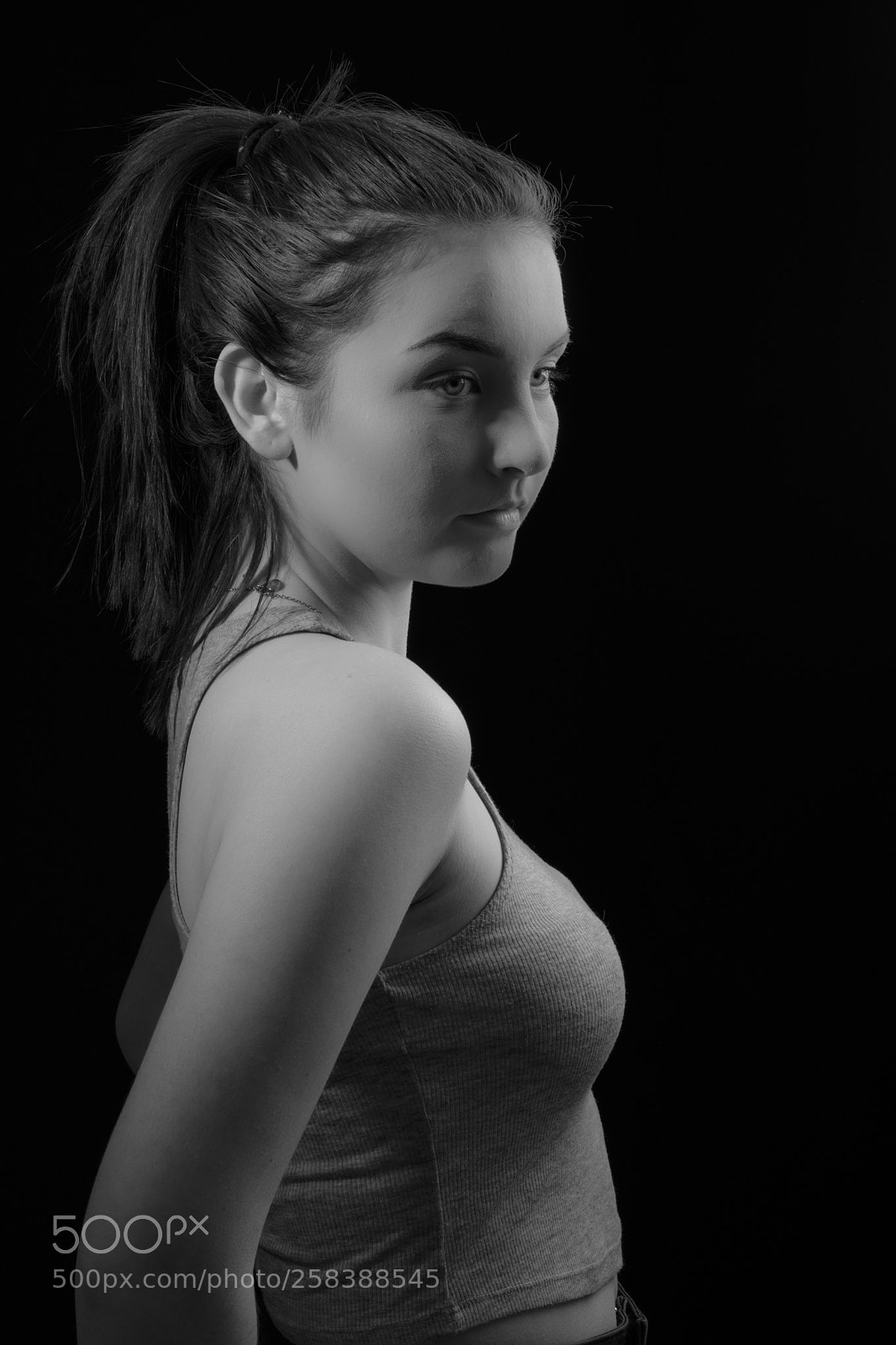 Fujifilm X-Pro2 sample photo. In the shadows photography