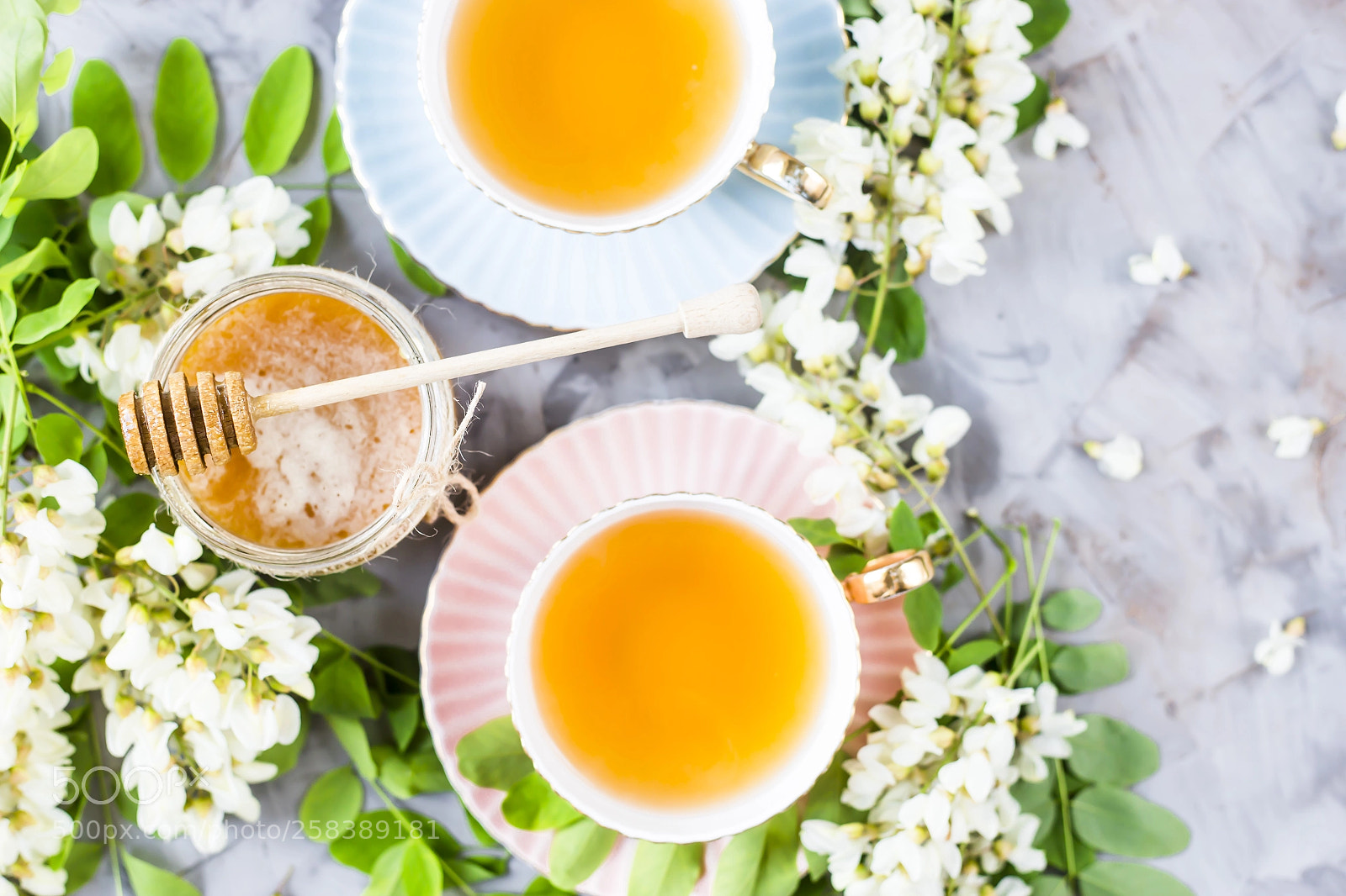 Canon EOS 6D sample photo. Vintage cups with tea photography