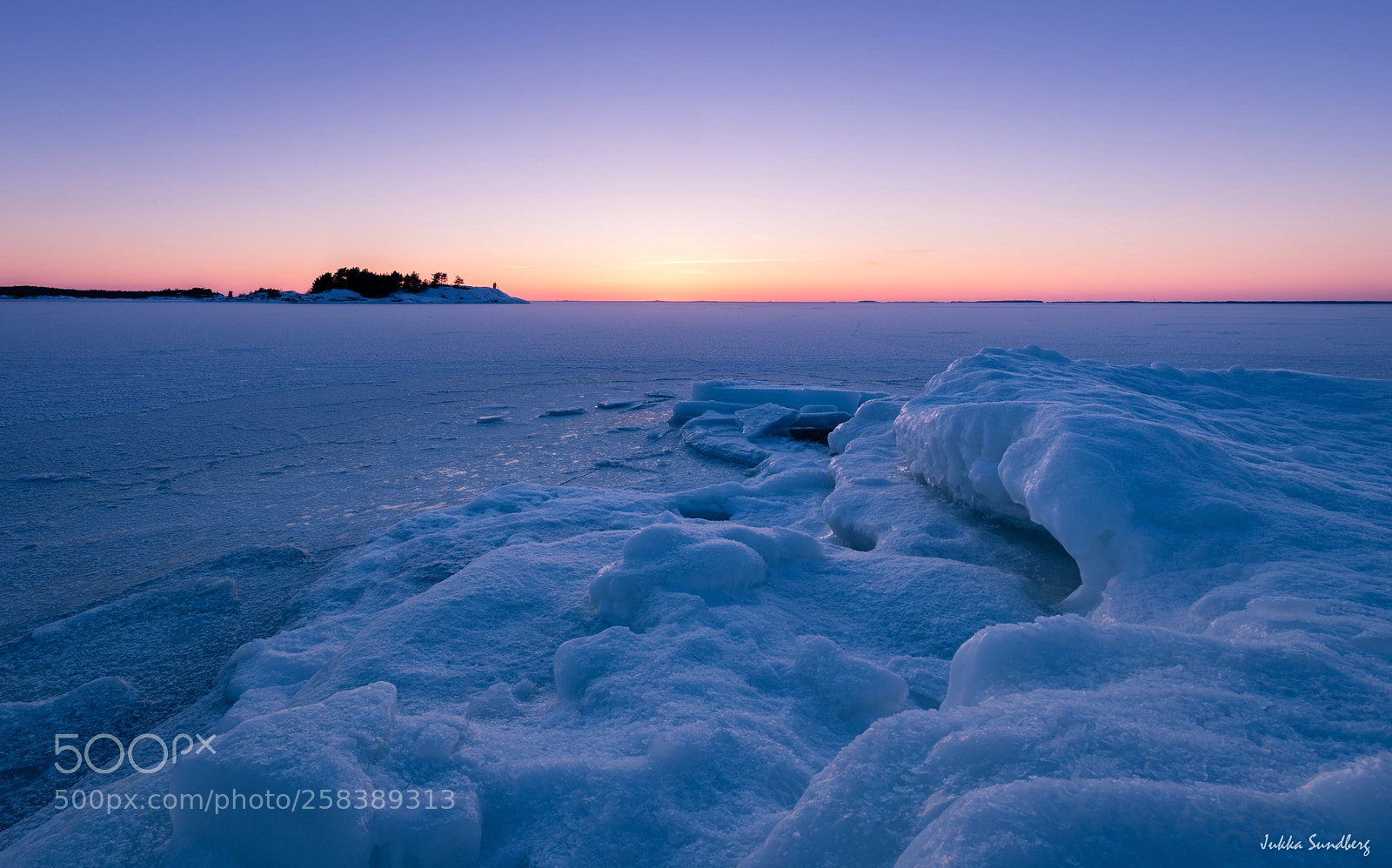 Canon EOS 5D Mark IV sample photo. Blue hour photography