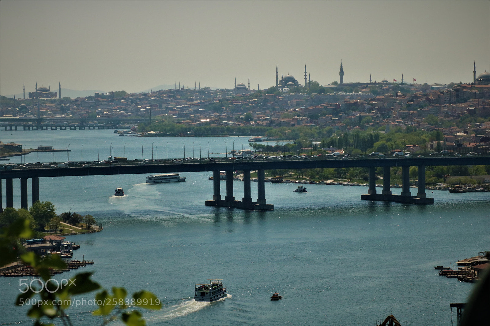 Canon EOS 750D (EOS Rebel T6i / EOS Kiss X8i) sample photo. Istanbul  sea photography