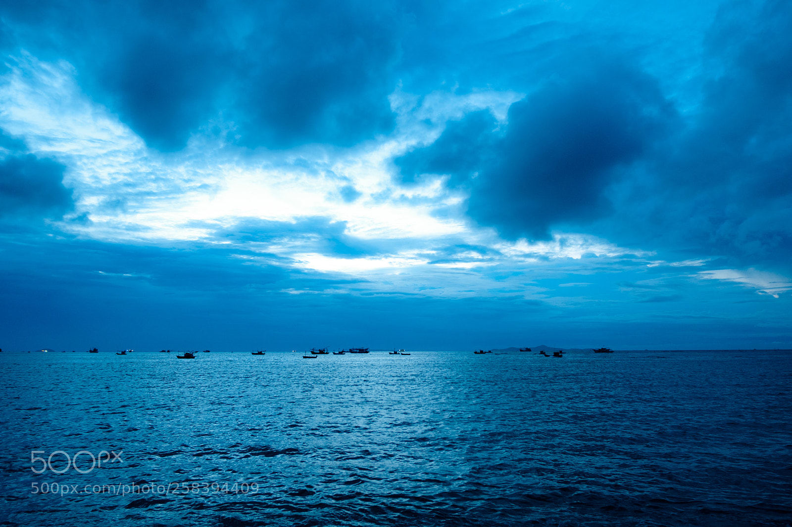 Fujifilm X-T2 sample photo. Sunset  dramatic sky reflection photography