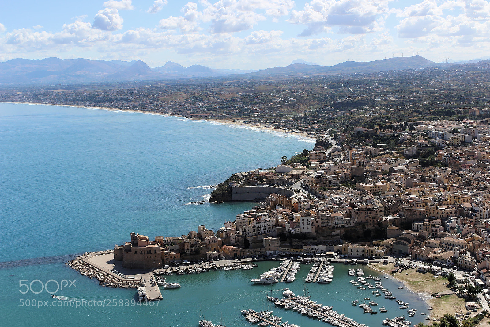 Canon EOS 600D (Rebel EOS T3i / EOS Kiss X5) sample photo. Castellamare photography