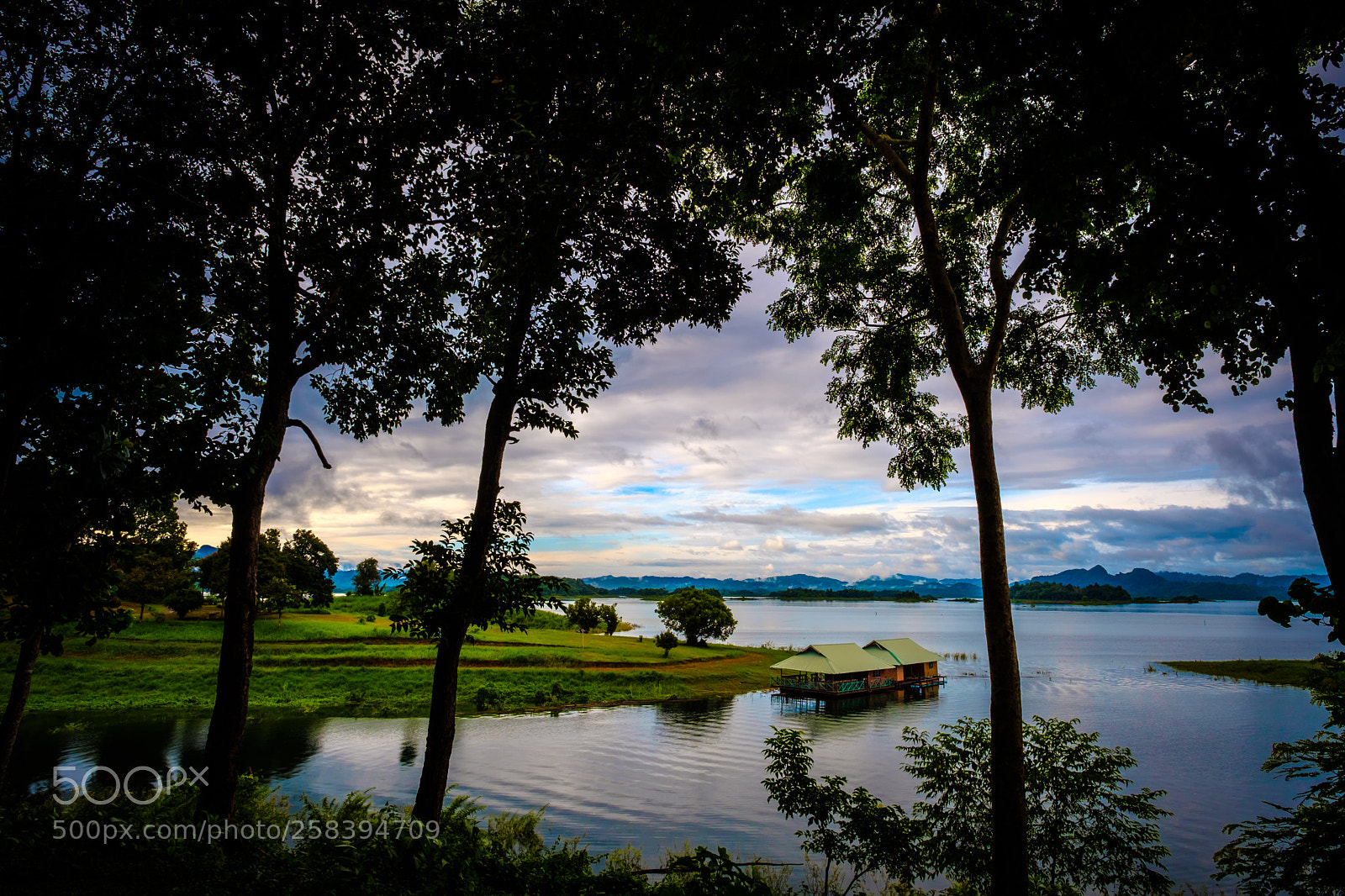 Fujifilm X-T2 sample photo. Sunset  dramatic sky reflection photography