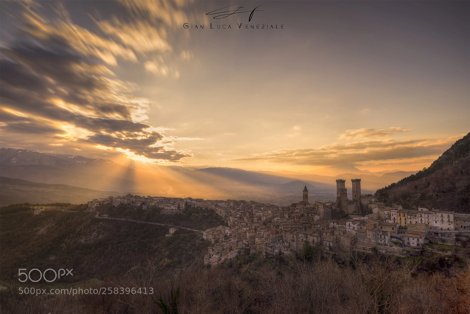 Nikon D610 sample photo. Pacentro sunset photography