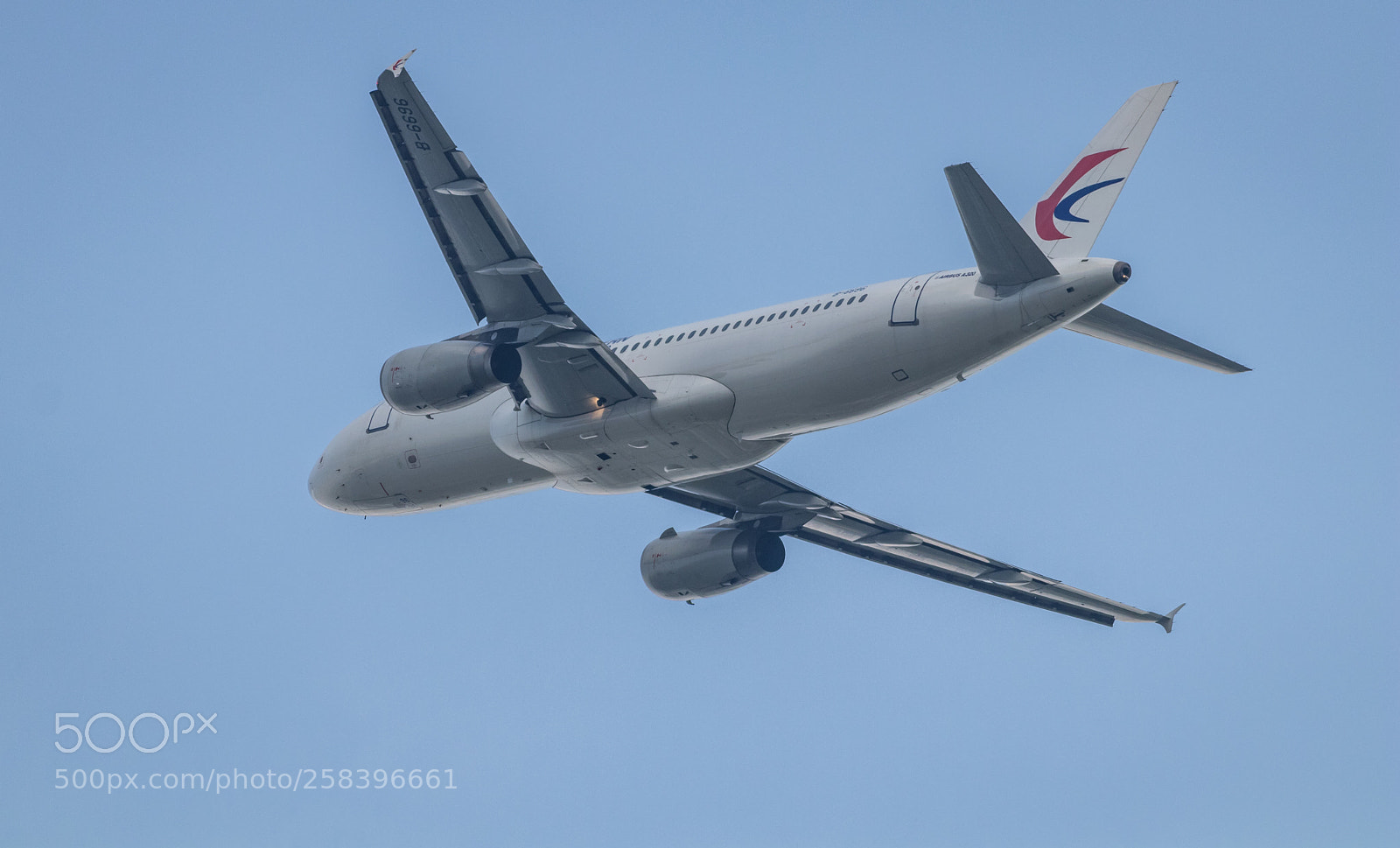 Canon EOS 80D sample photo. Airbus a320 photography