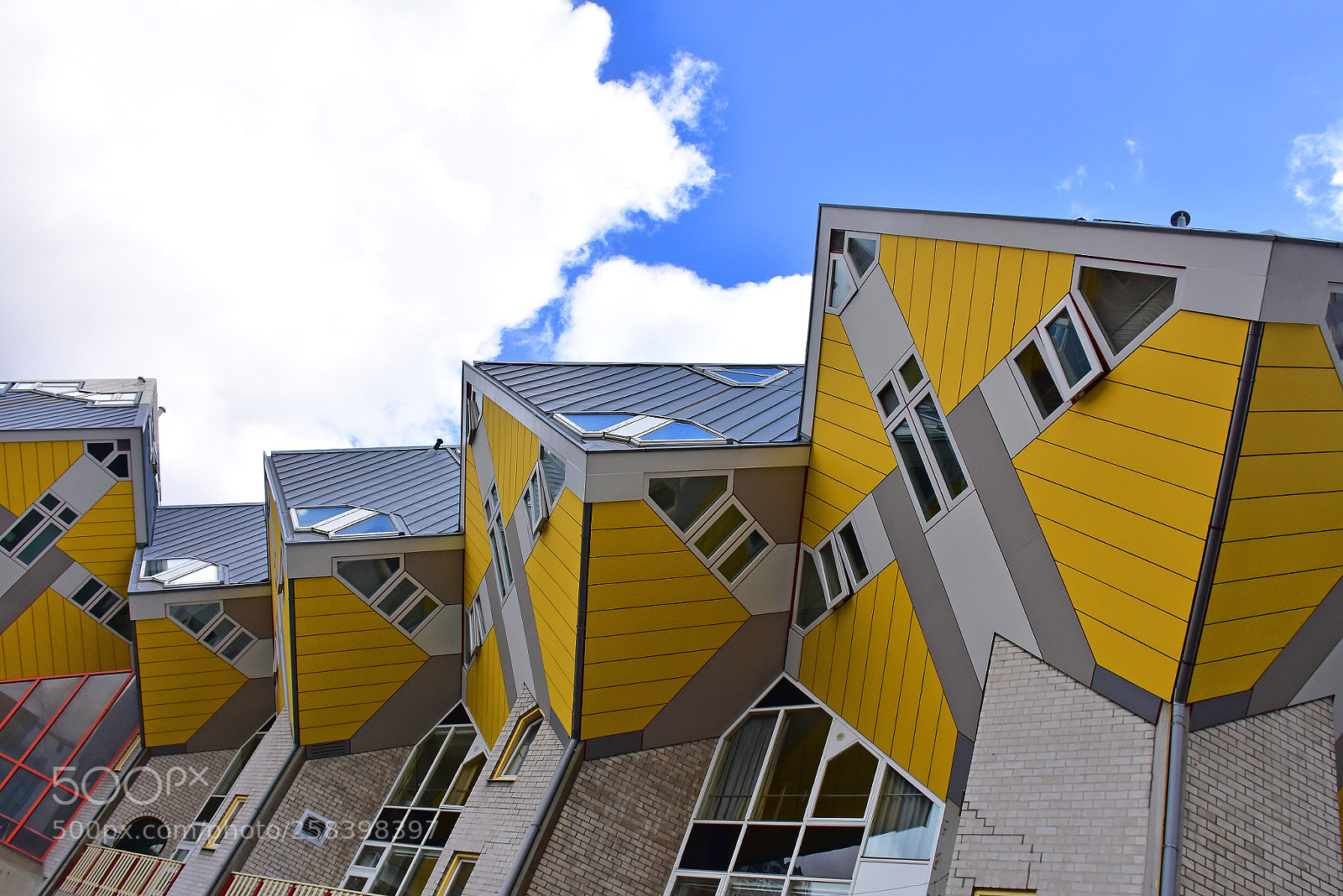 Nikon D7200 sample photo. Crazy yellow houses photography