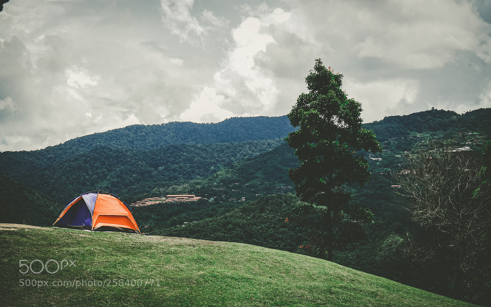 Sony a7 II sample photo. Tent photography