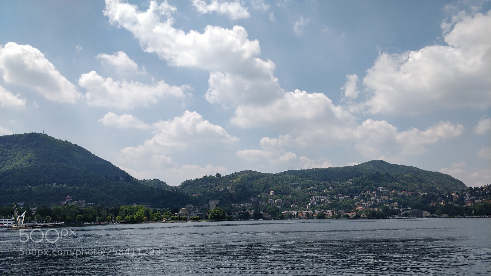 OnePlus 5T sample photo. Lago di como photography