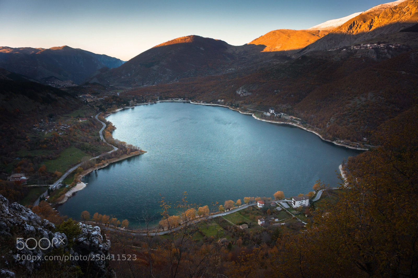 Sony Alpha a5000 (ILCE 5000) sample photo. Lago di scanno photography