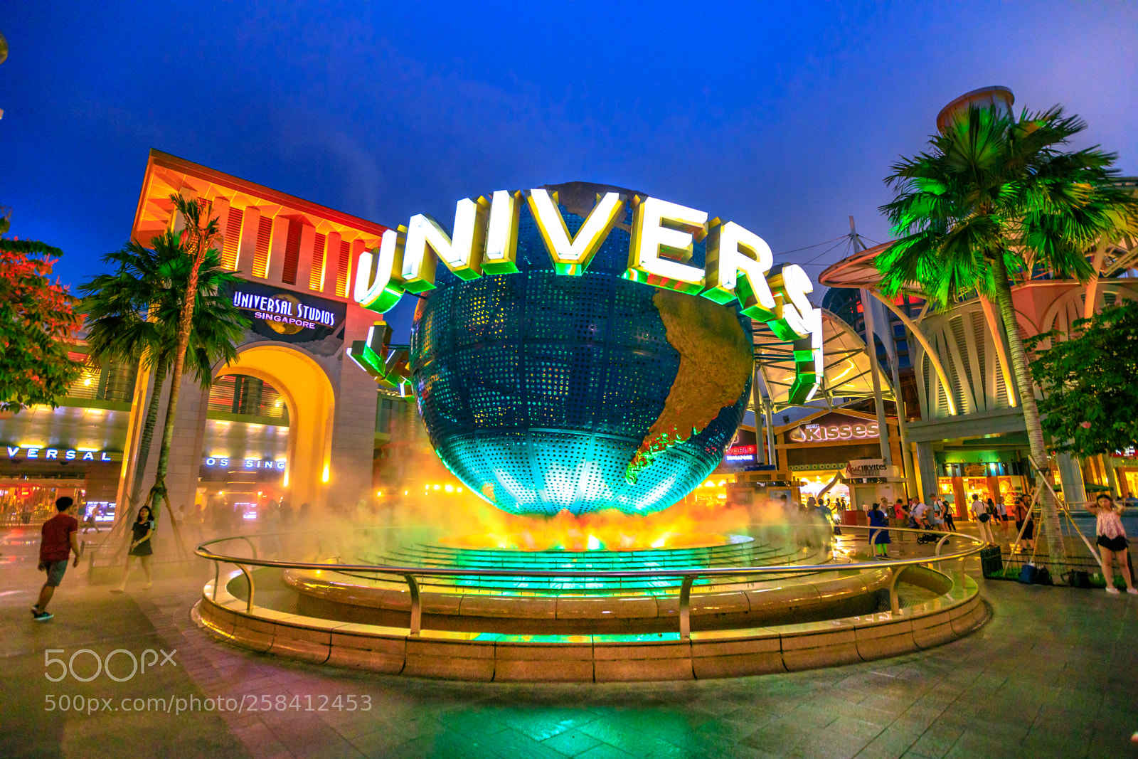 Canon EOS 5D Mark IV sample photo. Sentosa universal studios photography