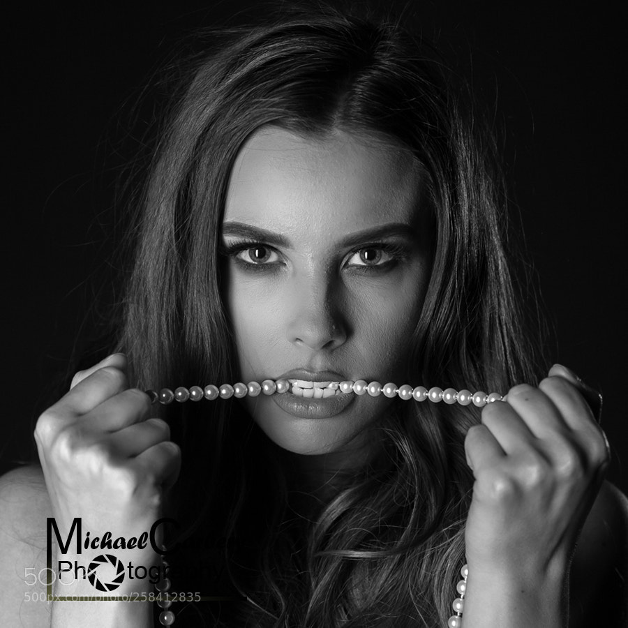 Canon EOS 5D sample photo. Pearly whites photography