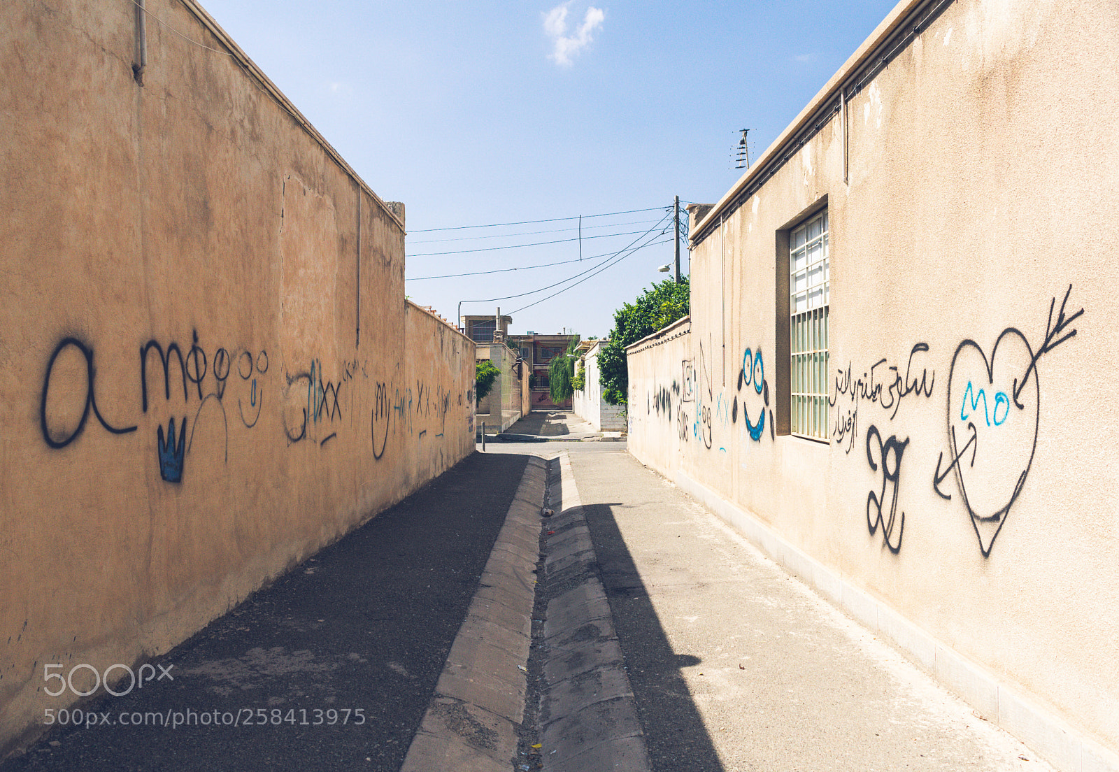Nikon D3400 sample photo. Silence in street photography