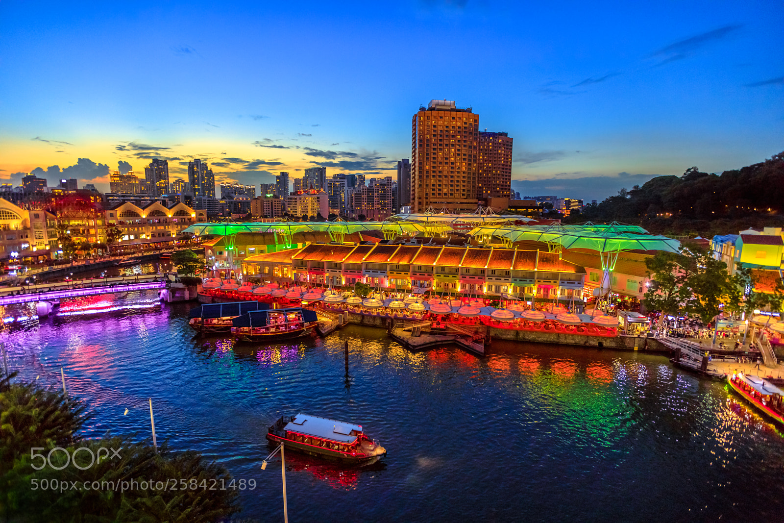 Canon EOS 5D Mark IV sample photo. Clarke quay singapore photography