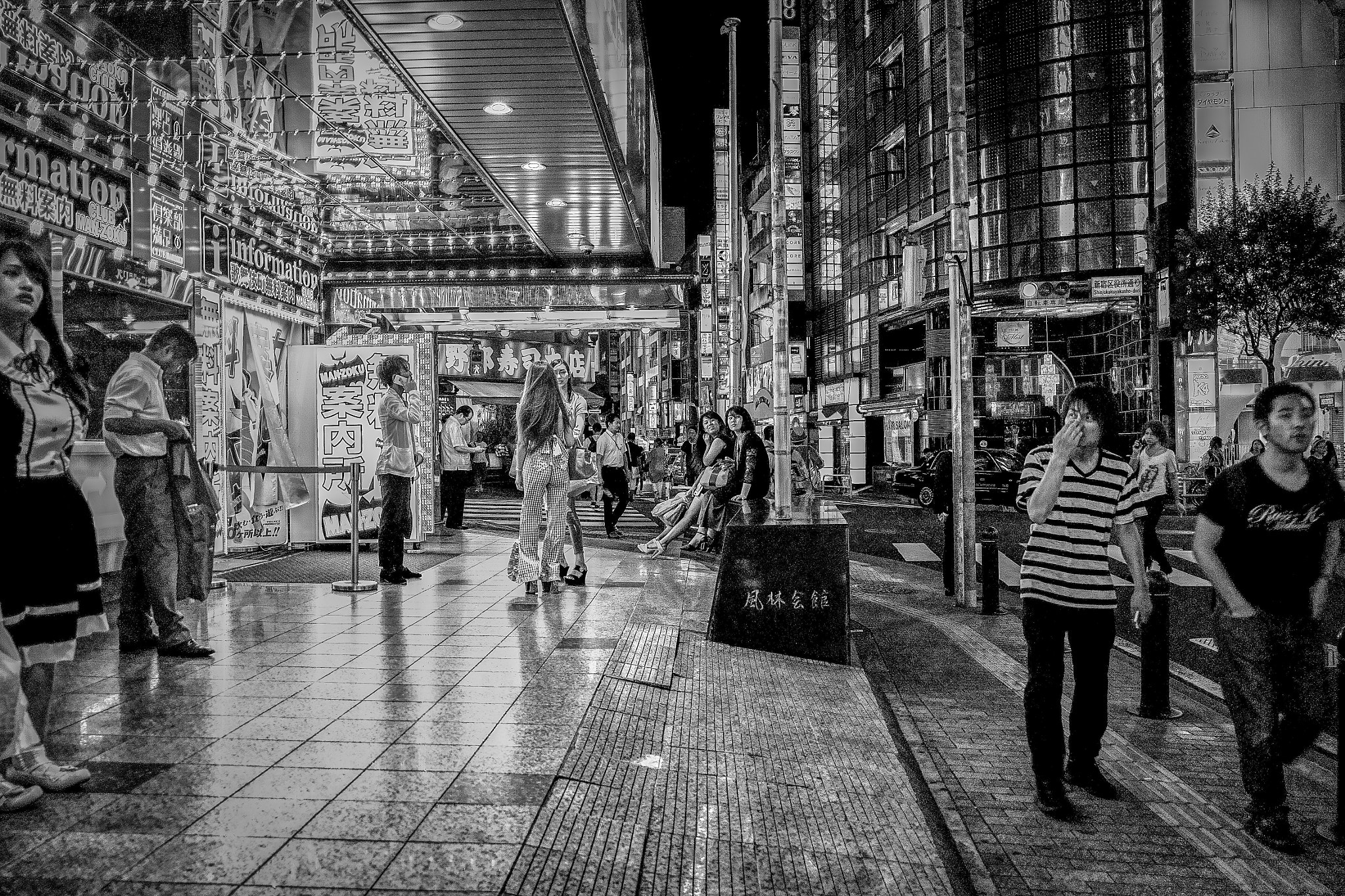Sigma DP1 Merrill sample photo. On the road photography