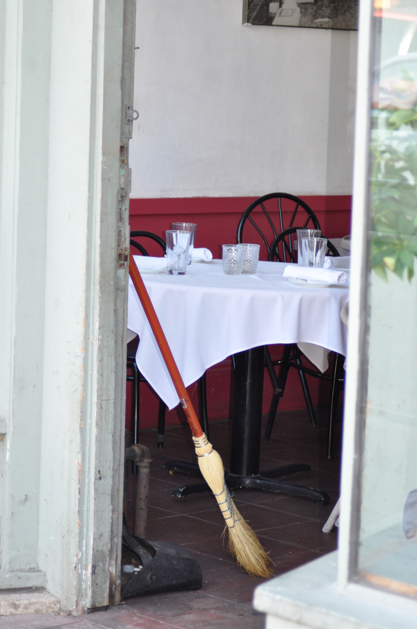 Nikon D90 sample photo. Broom photography