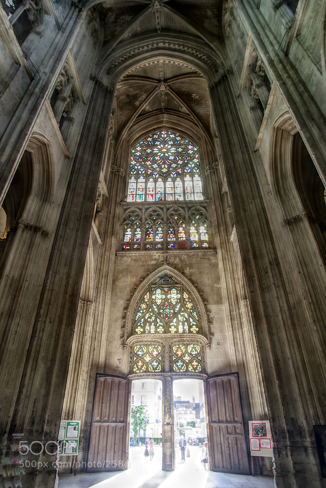 Pentax K-1 sample photo. Cathédrale de tours photography