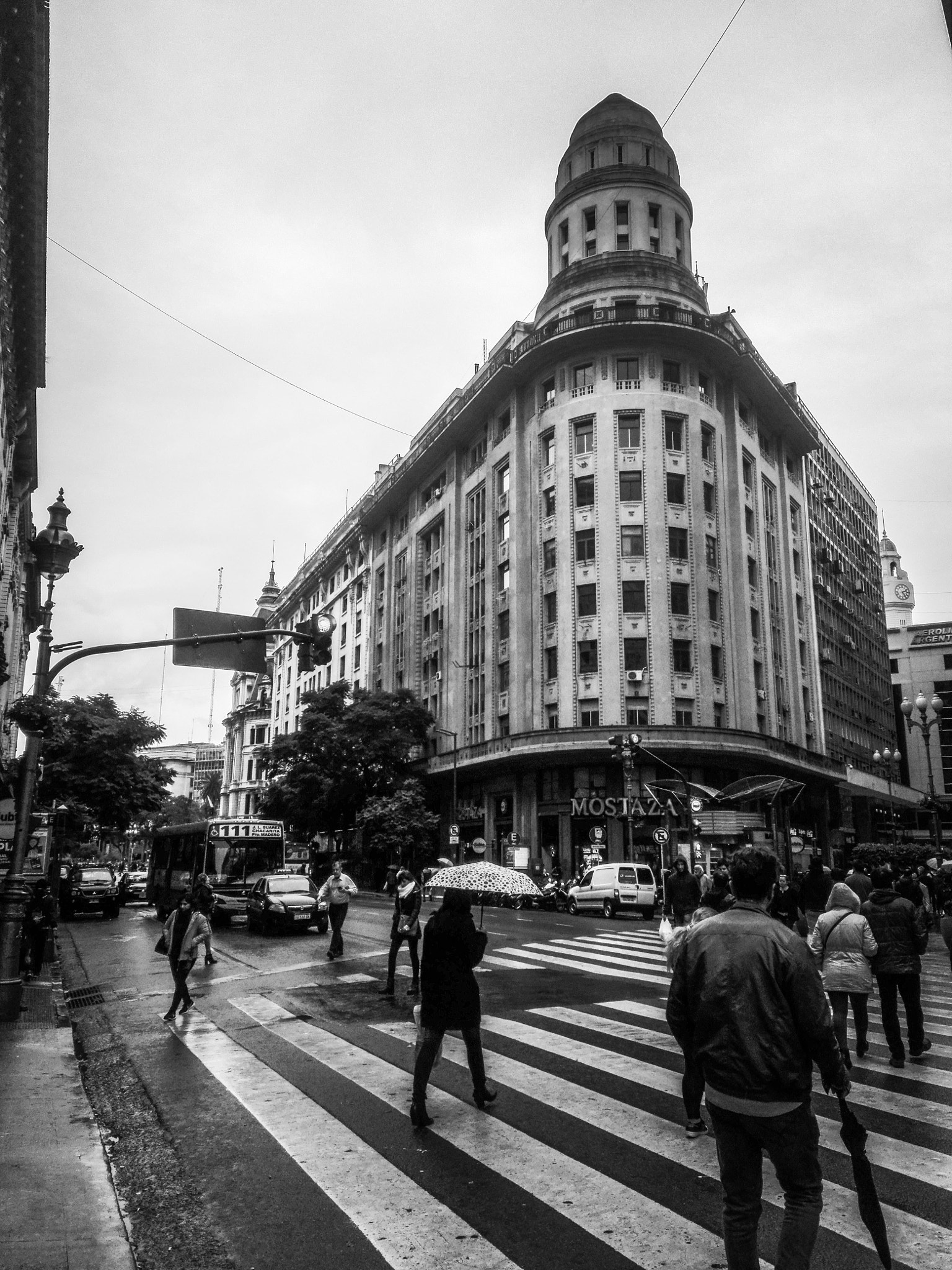 HUAWEI Y6II sample photo. Streets of buenos aires: florida y diagonal norte photography