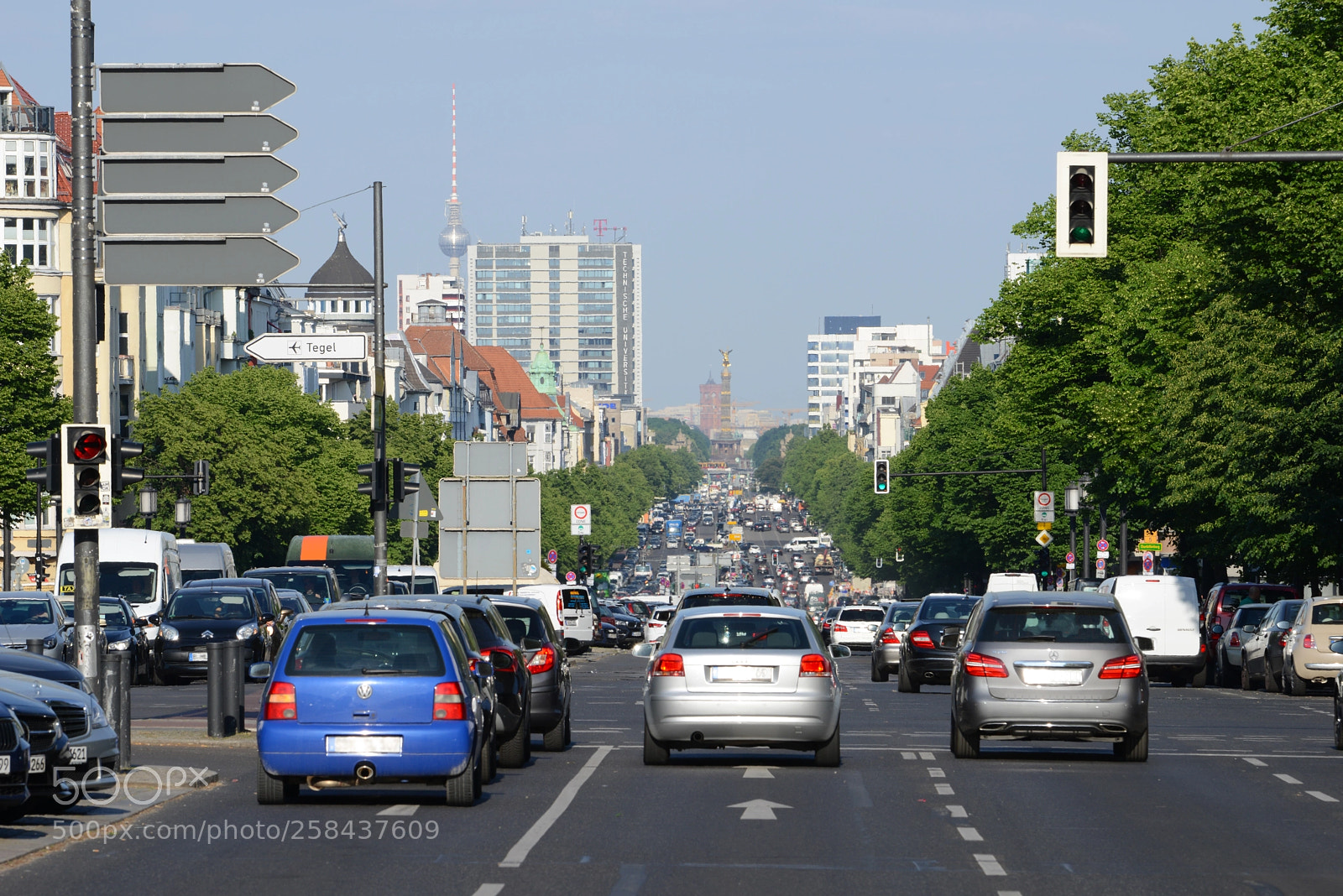 Nikon D800 sample photo. Kaiserdamm - autoverkehr in photography