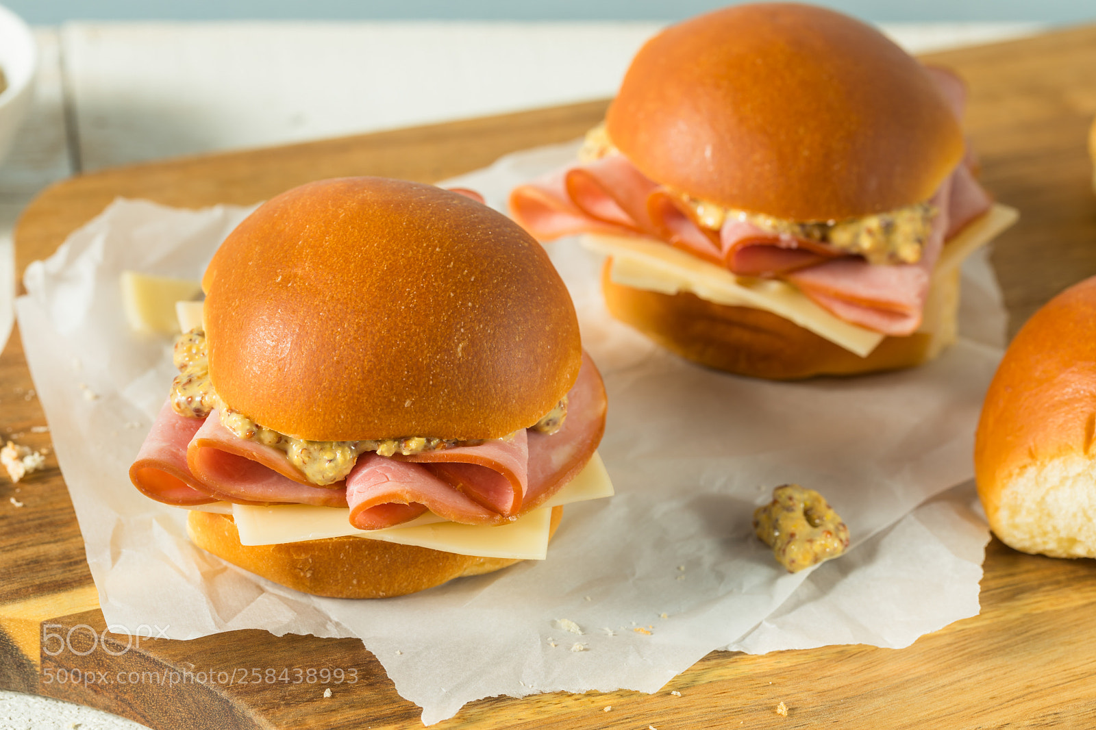 Canon EOS 5D Mark IV sample photo. Homemade ham and cheese photography